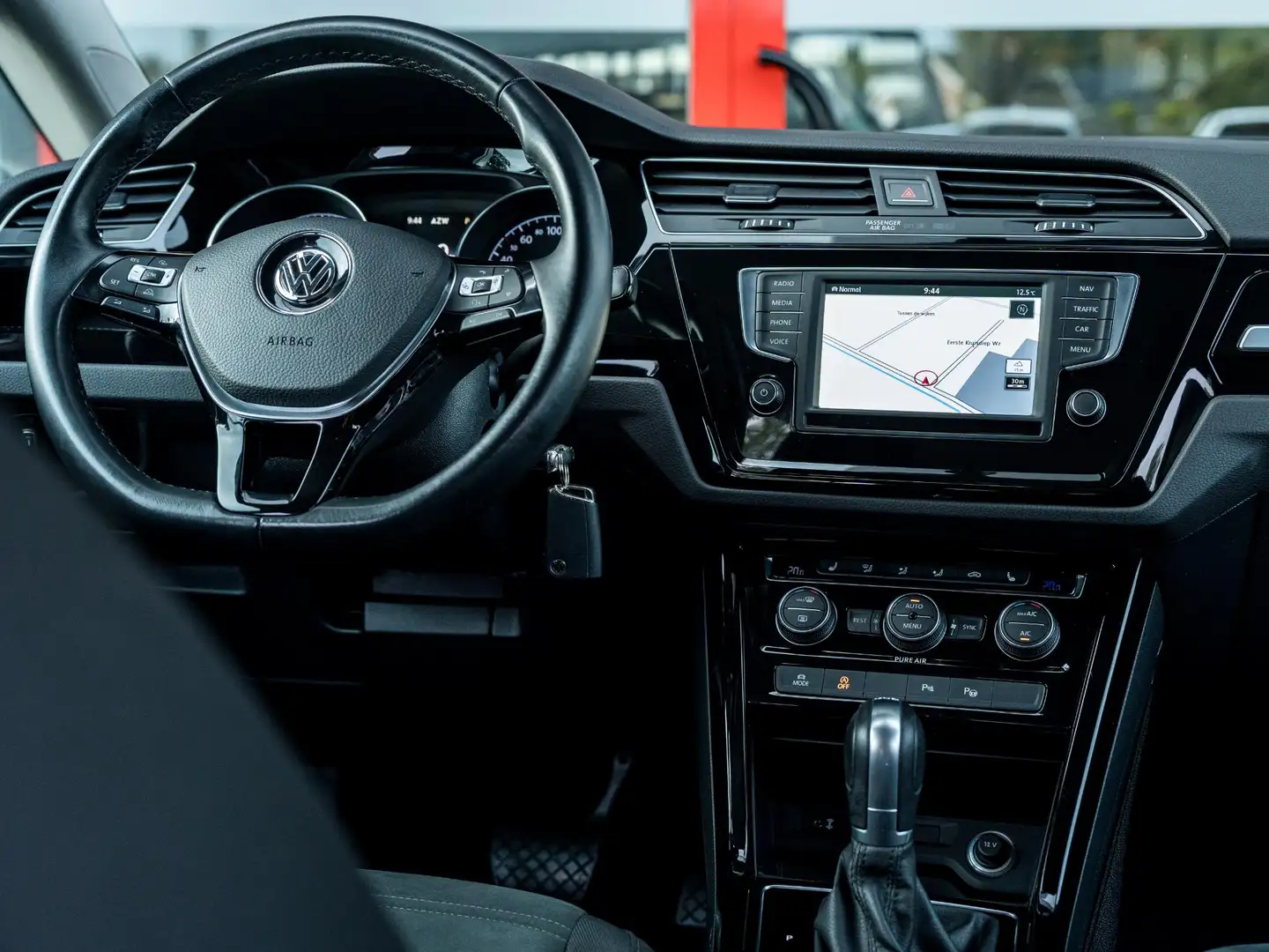 Volkswagen Touran 1.4 TSI Comfortline | LED Koplampen | Stoelverwarm Blauw - 2