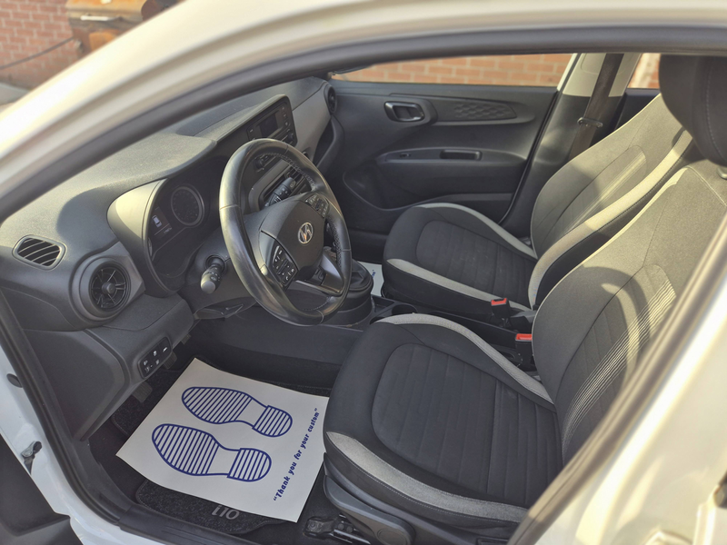 Hyundai i10 Select — photo 11