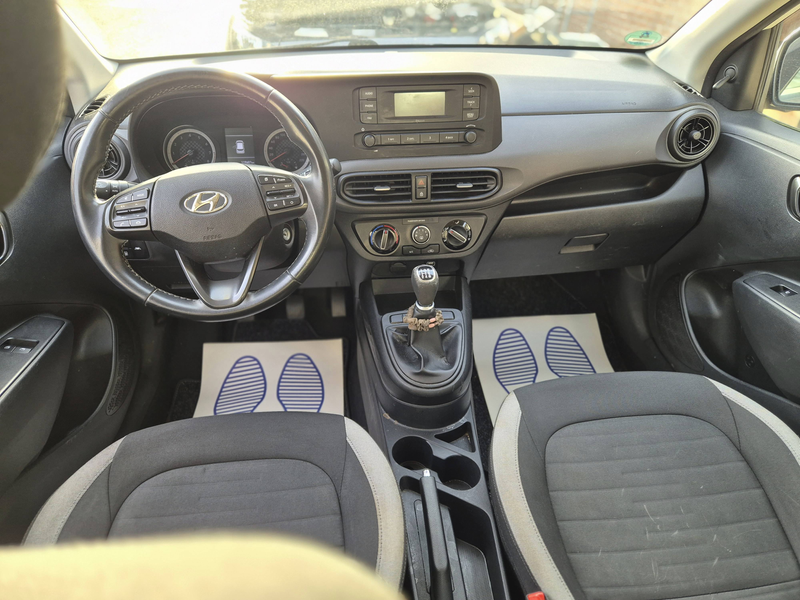 Hyundai i10 Select — photo 12