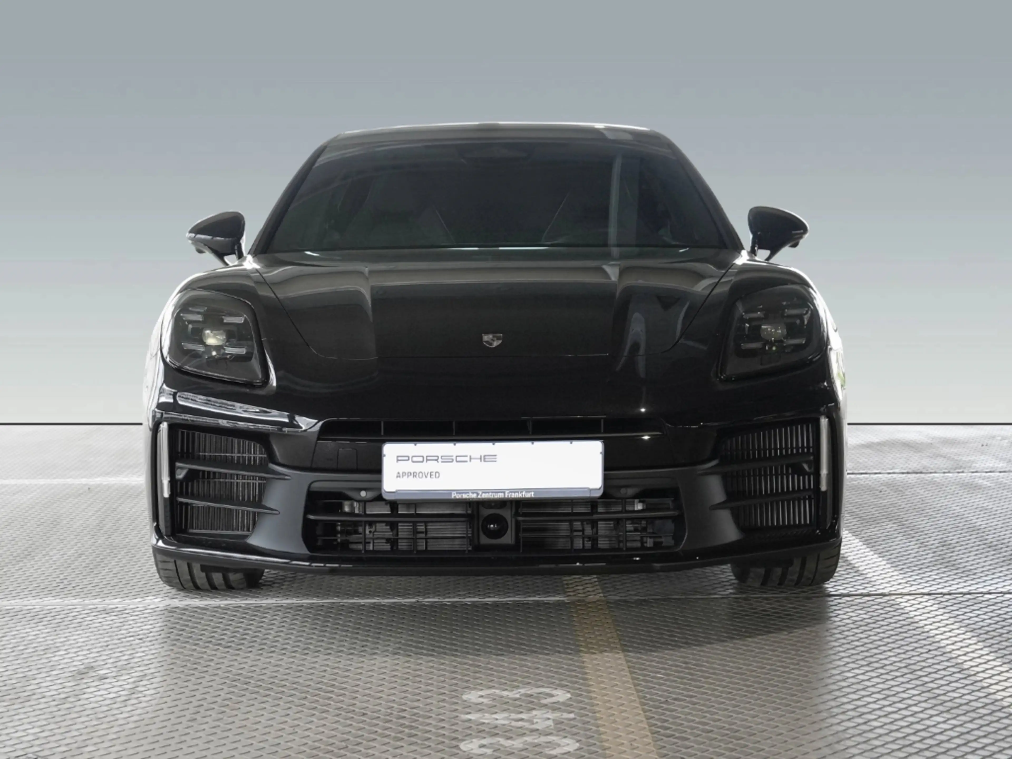 Porsche Panamera 4 — photo 7