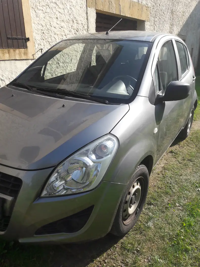 Suzuki Splash 1.0i GA Gümüş rengi - 1