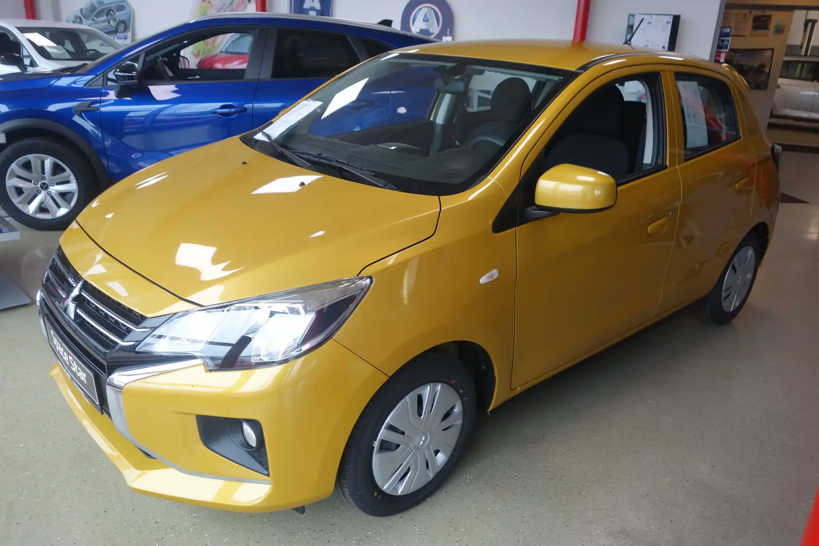Mitsubishi Space Star 1,2 MIVEC Inform ***leasingfähig*** Gelb - 2