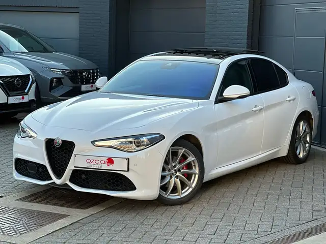 Alfa Romeo Giulia Giulia 2.2 MJD |LederPanoAcc|FullOpt|*1JGarantie*