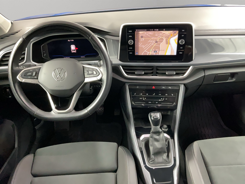 Volkswagen T-Roc Style 1.5 TSI ACC Kam. LED Massage Navi PDC SHZ — photo 9