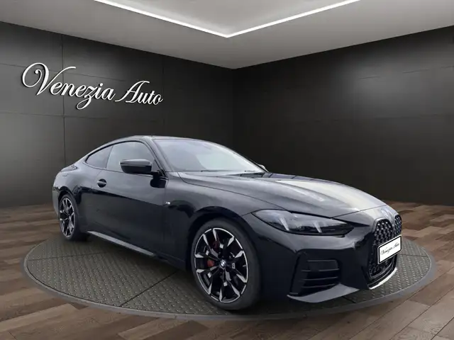BMW 4 Series view 9