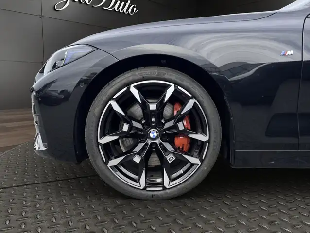 BMW 4 Series view 4
