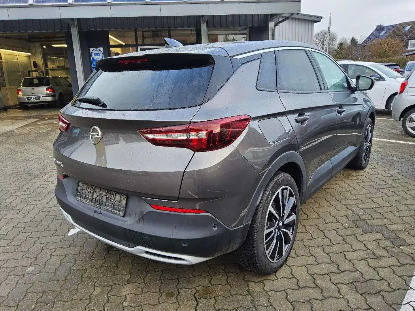 Opel Grandland X 1.5 D[Euro6d] AT Business Elegance Grijs - 2