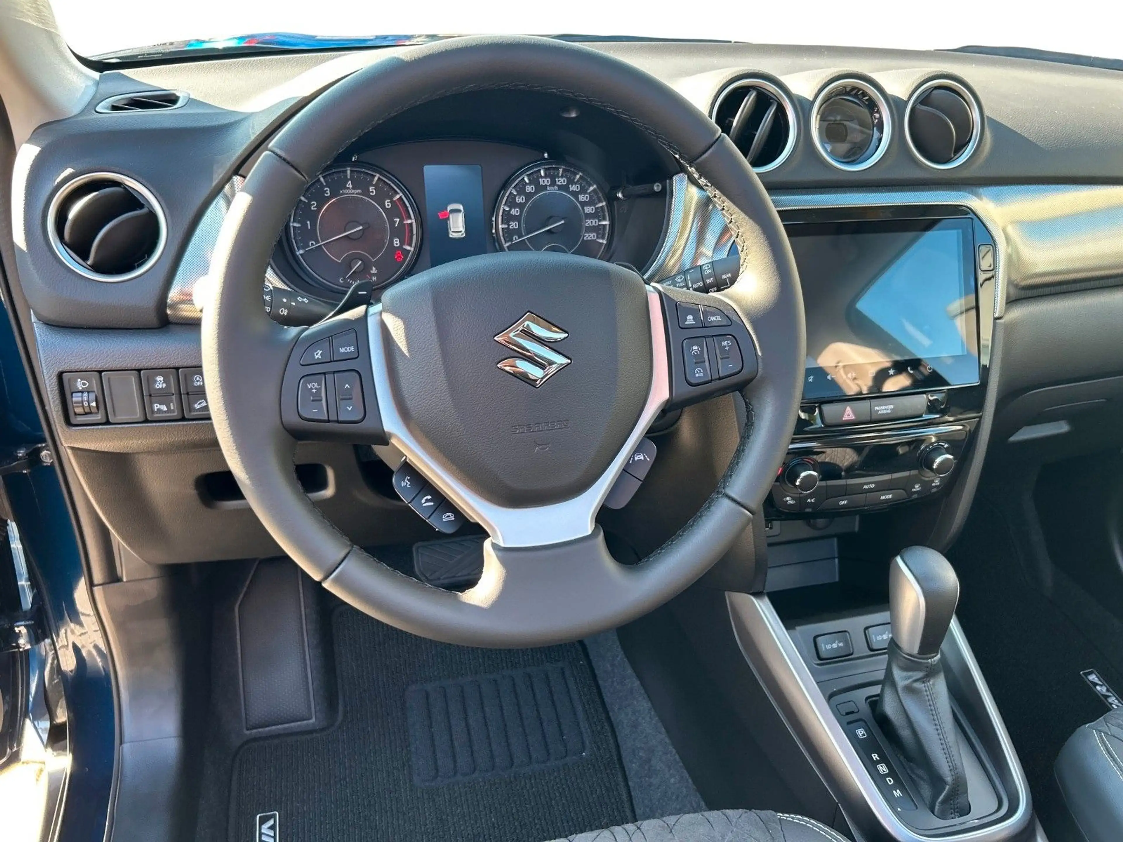 Suzuki Vitara 1.4 BOOSTERJET Hybrid Comfort+ AT Allgrip — photo 11