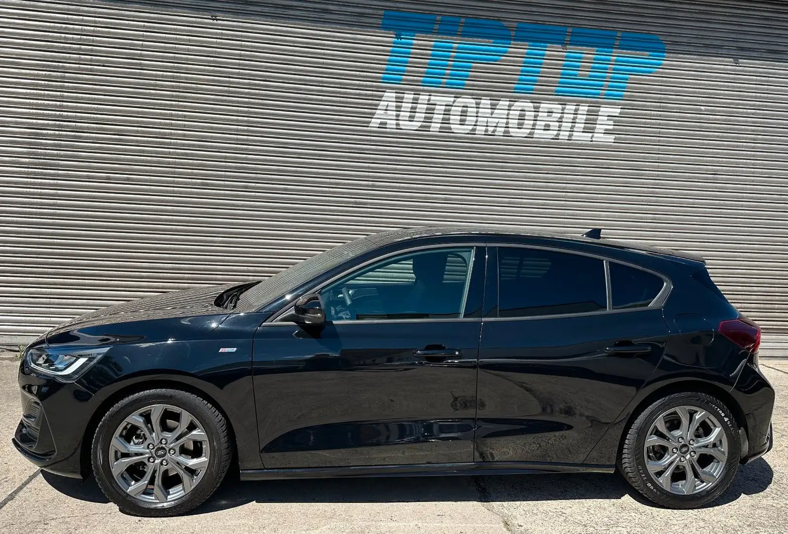 Ford Focus Lim. ST-Line X*LED*VIRTUAL*NAVI*KAMERA* Schwarz - 2