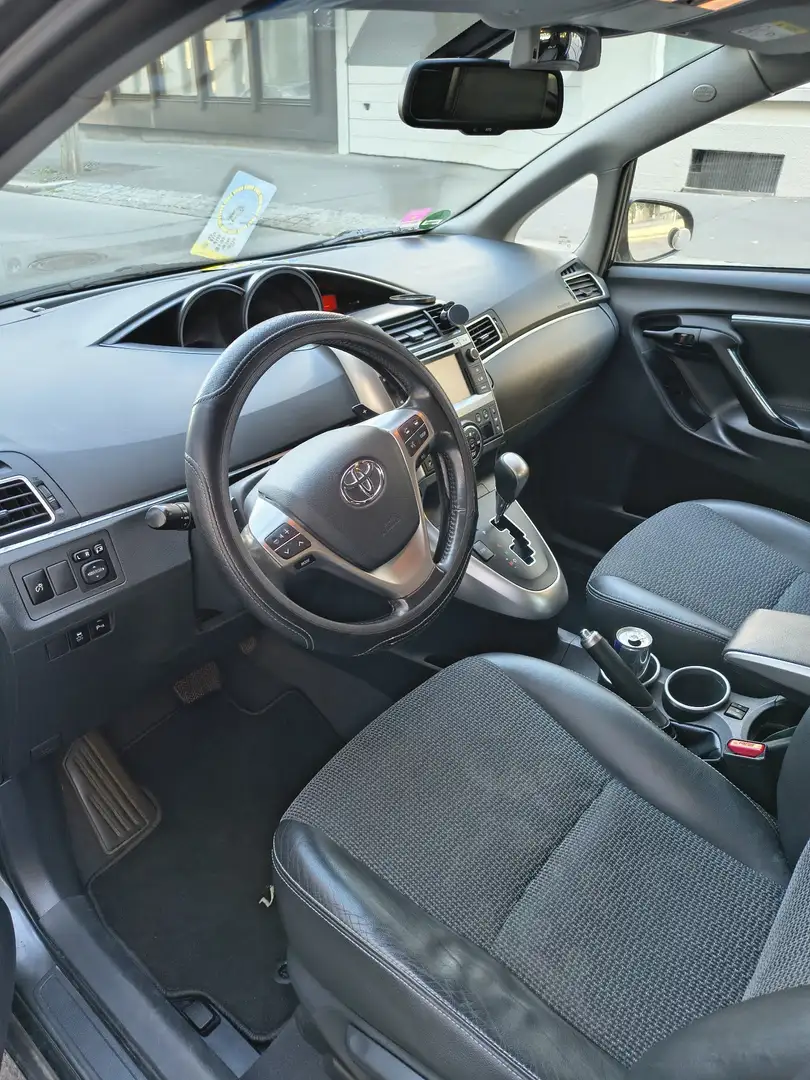 Toyota Verso 2.2 D-4D Automatik Executive - 2