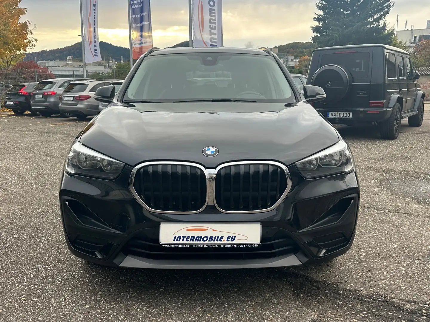 BMW X1 sDrive 18dA Advantage Leder Navi AC Alu AHK** Schwarz - 2