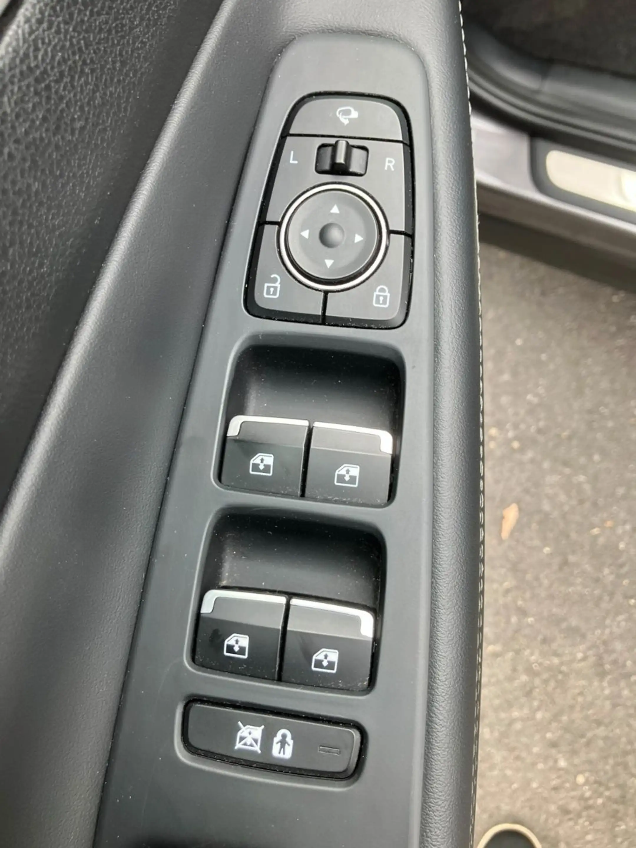 Hyundai SANTA FE Premium 4WD,AHK abnehmbar,Garantie — photo 27