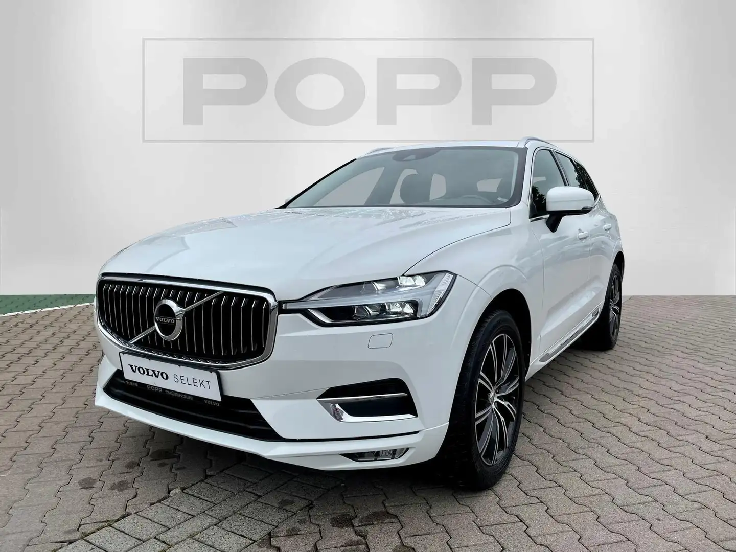 Volvo XC60 D4 AWD Inscription AHK BLIS LED NAV PANO Bianco - 2