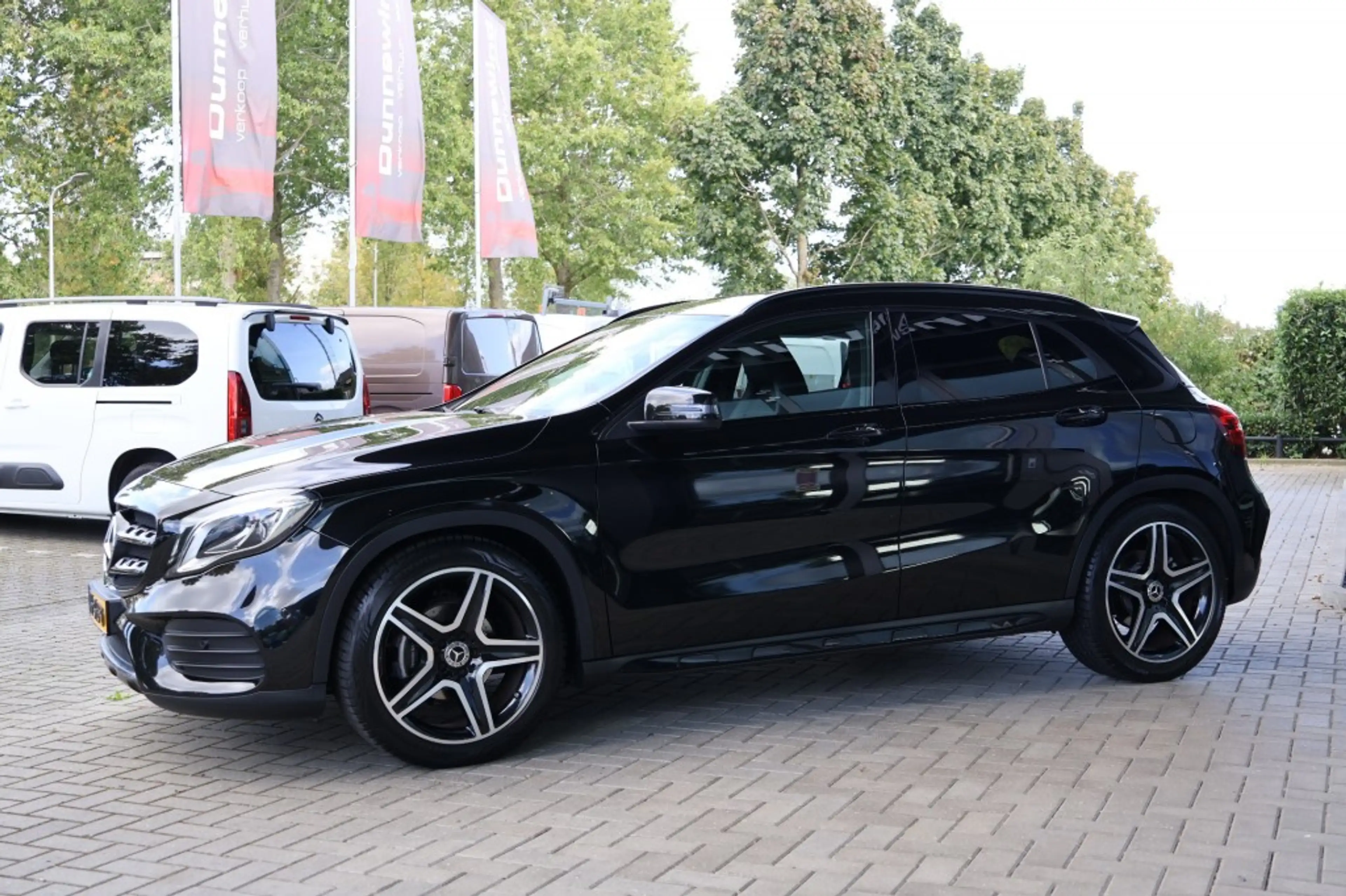 Mercedes-Benz GLA 180 180 AMG *LED*CARPLAY*TREKHAAK*CLIMA*NIGHTPAKKET*KE — photo 5