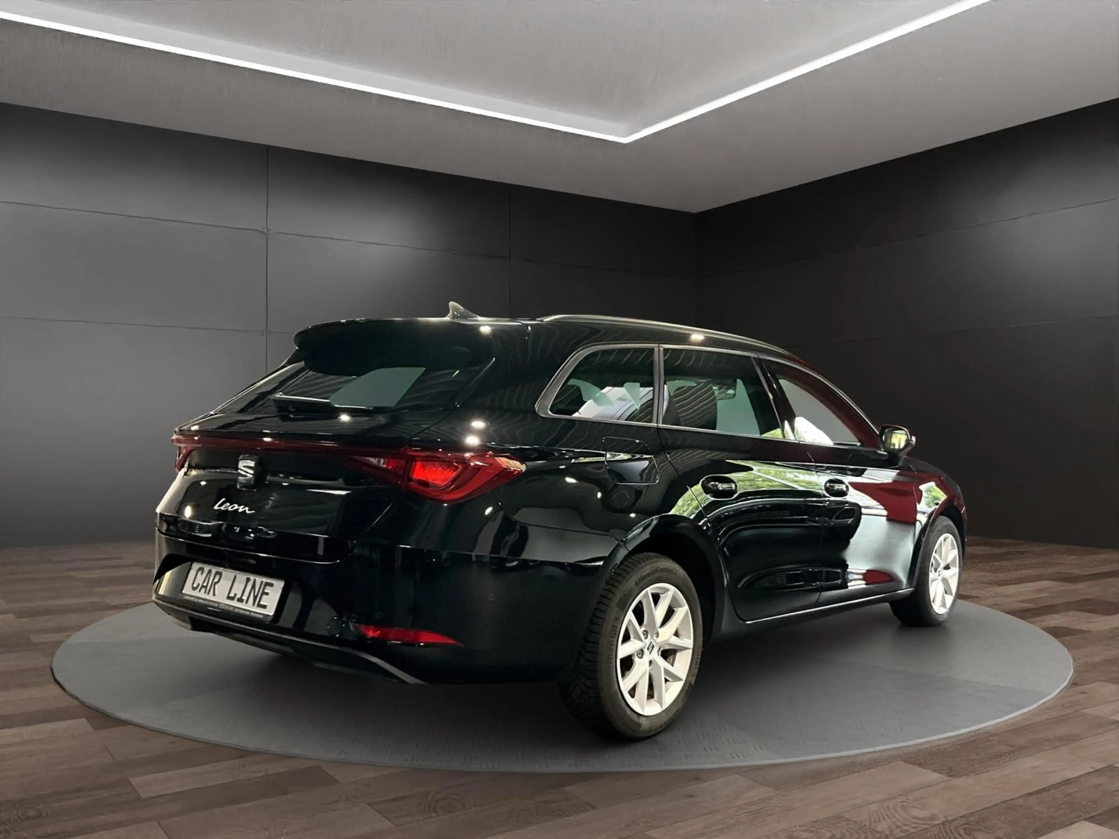 SEAT Leon Style 1.5 eTSI*LED*ACC*Keyless*CAM*DAB* — photo 3