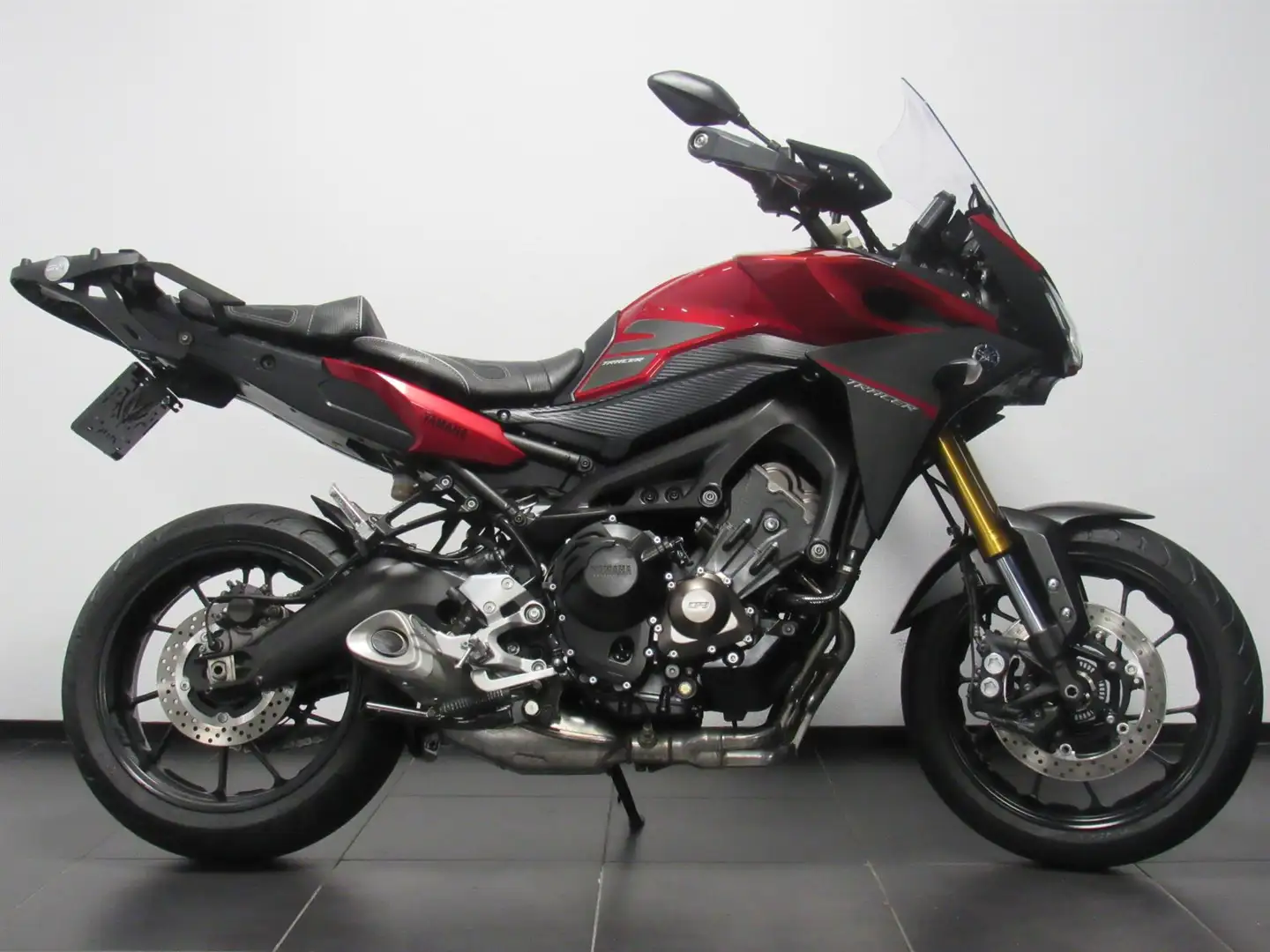 Yamaha Tracer 900 ABS Červená - 1
