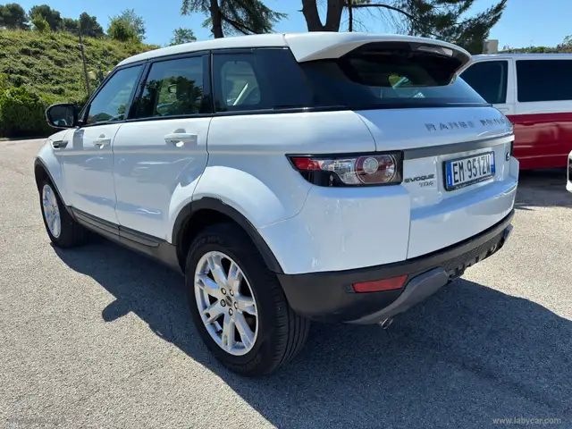 Land Rover Range Rover Evoque view 24