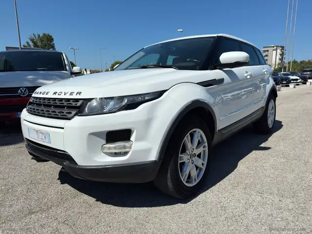 Land Rover Range Rover Evoque view 28
