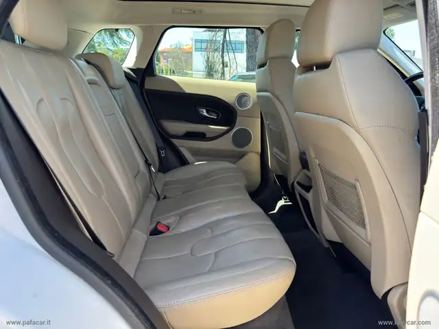 Land Rover Range Rover Evoque view 23