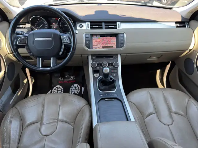 Land Rover Range Rover Evoque view 22