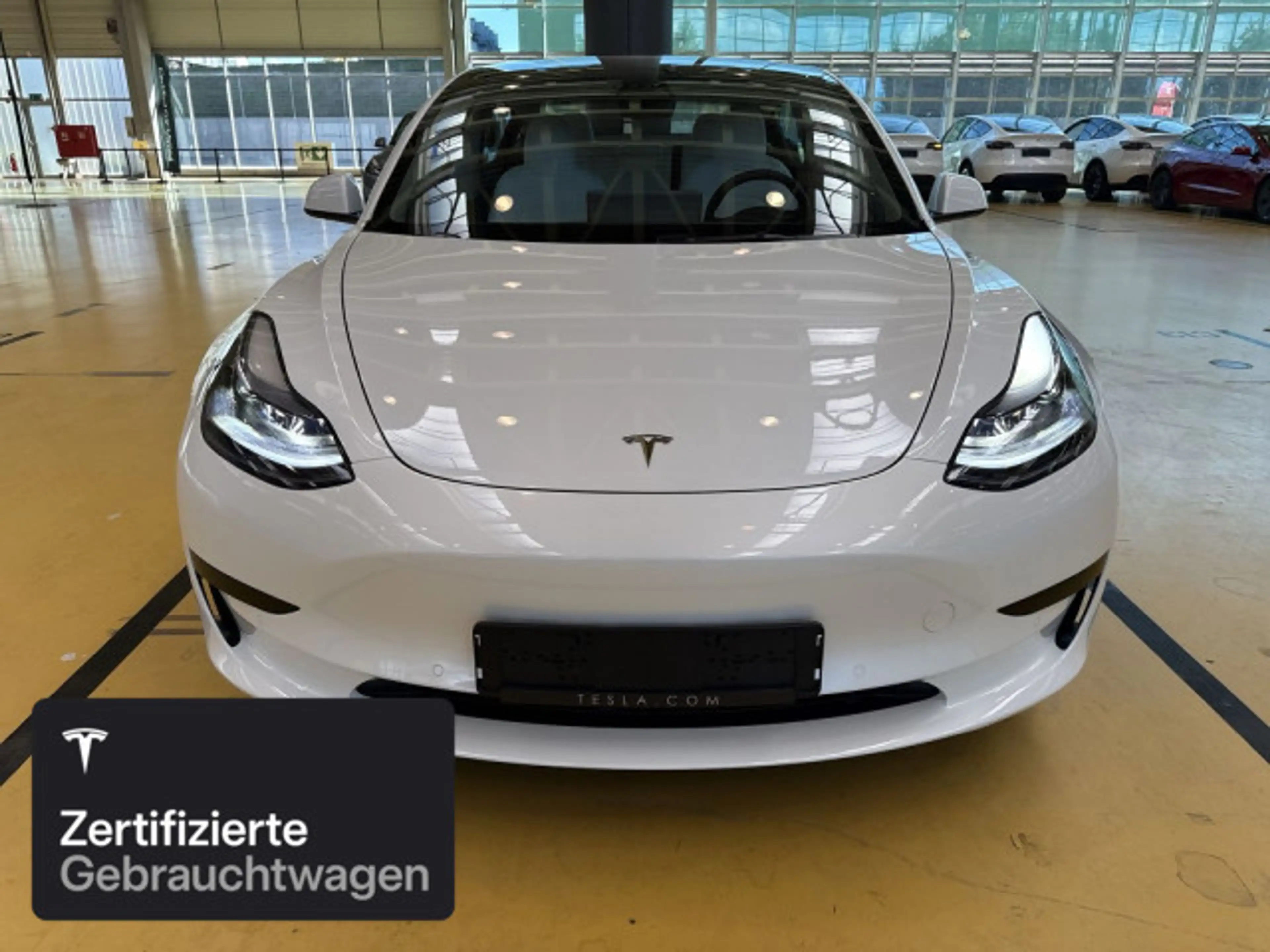 Tesla Model 3 Rear-Wheel Drive — photo 3