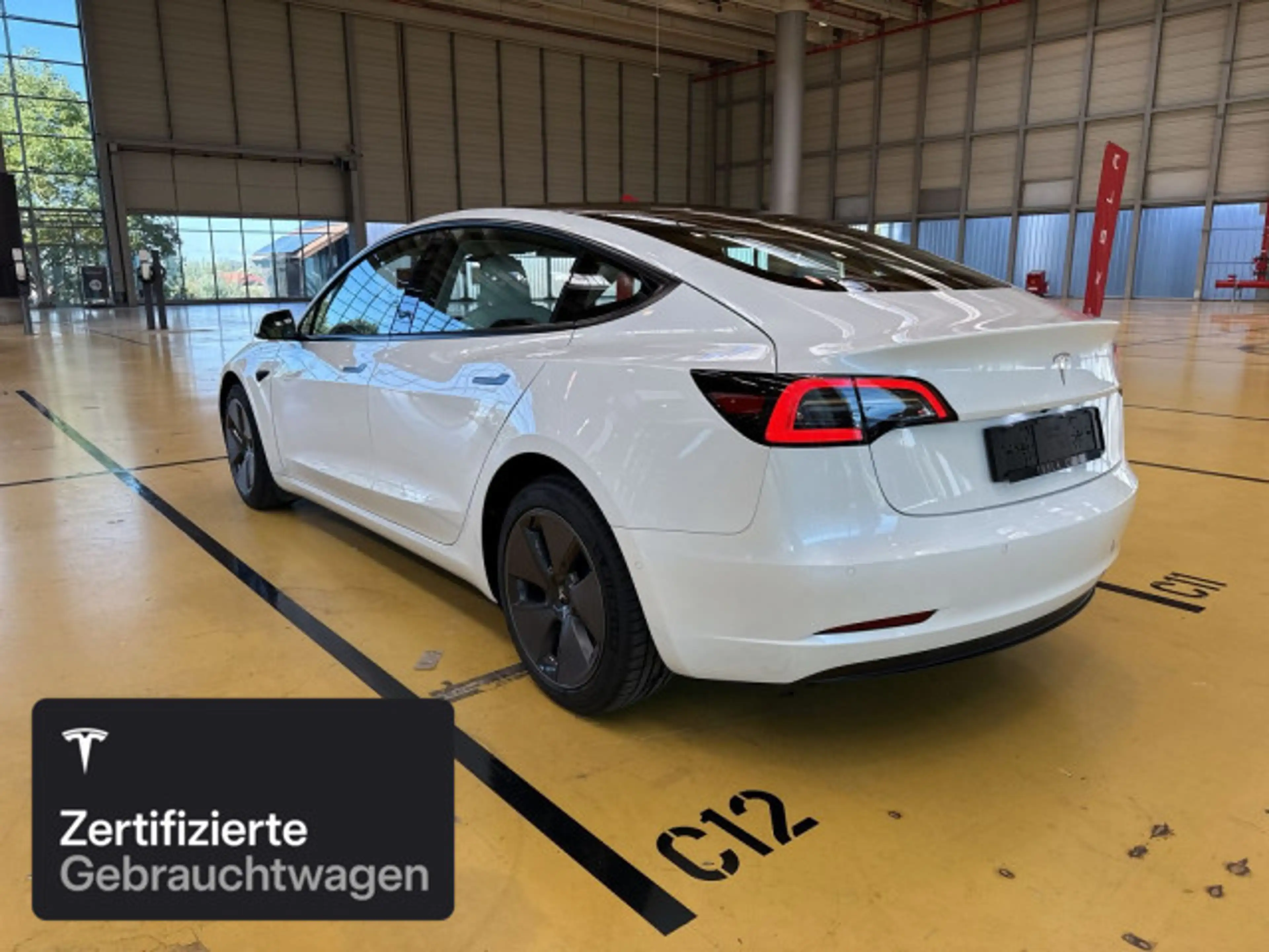 Tesla Model 3 Rear-Wheel Drive — photo 5