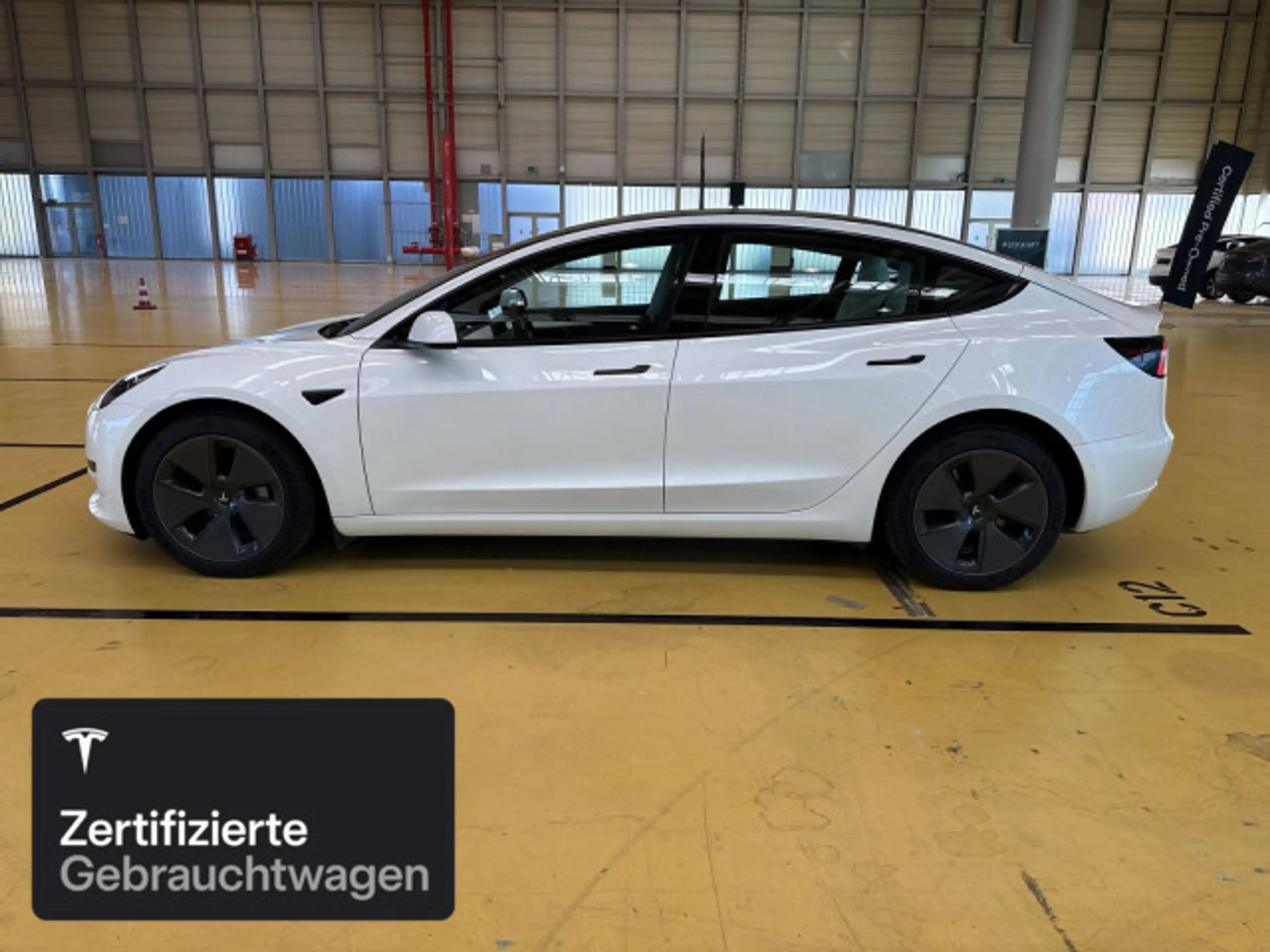 Tesla Model 3 Rear-Wheel Drive — photo 4