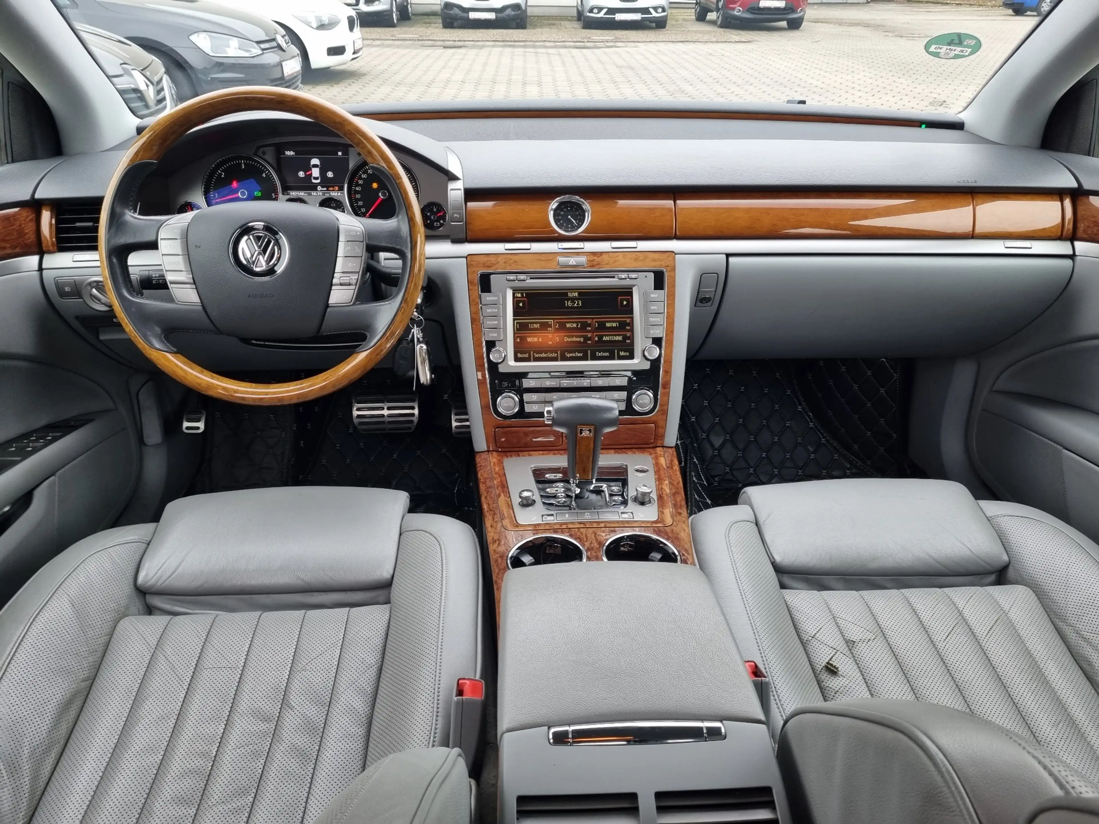 Volkswagen Phaeton 3.0 V6 TDI DPF 4MOTION"Leder"Navi"Xenon"8-fach ber — photo 8
