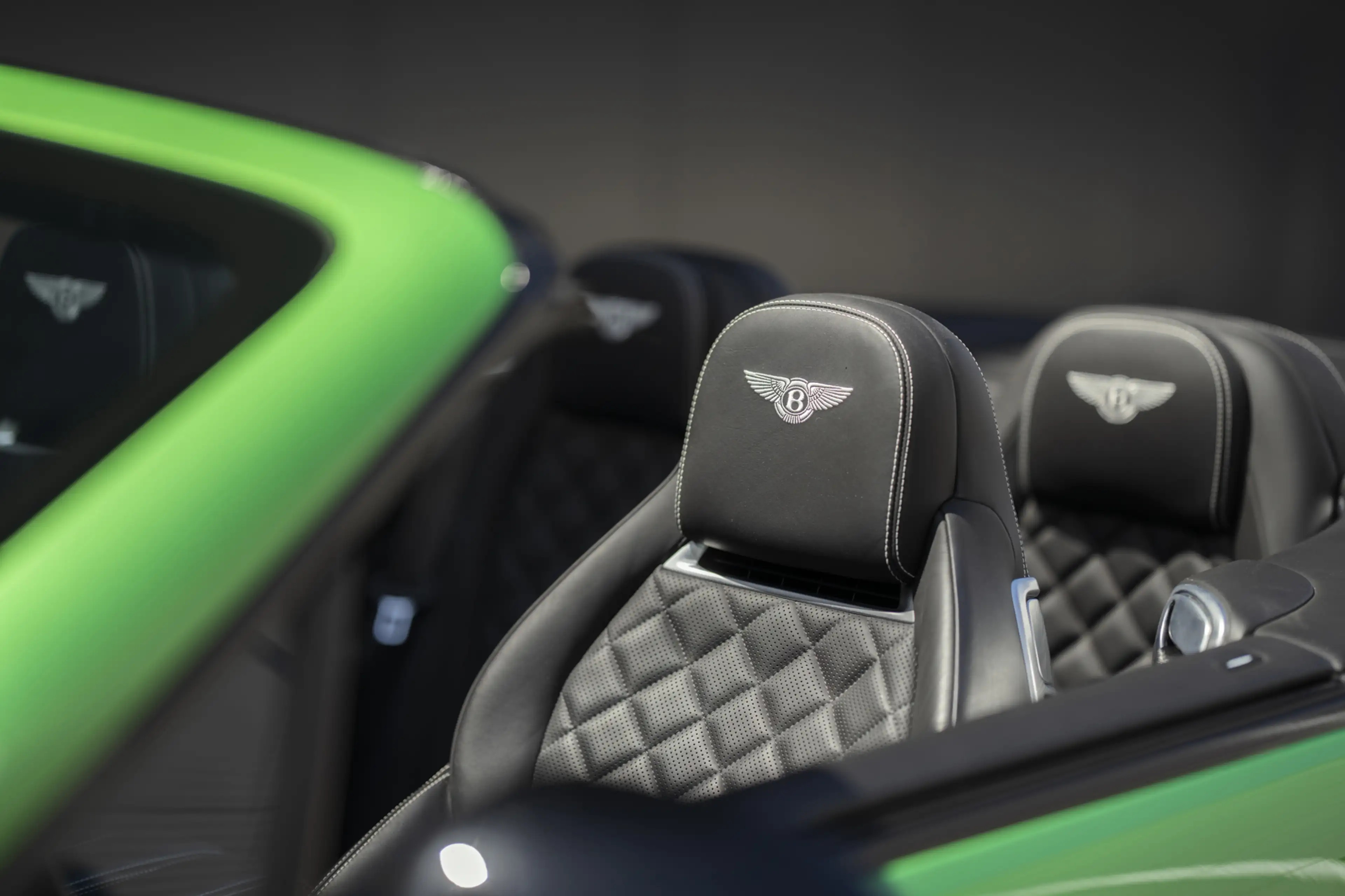 Bentley Continental GTC 4.0 V8S — photo 9