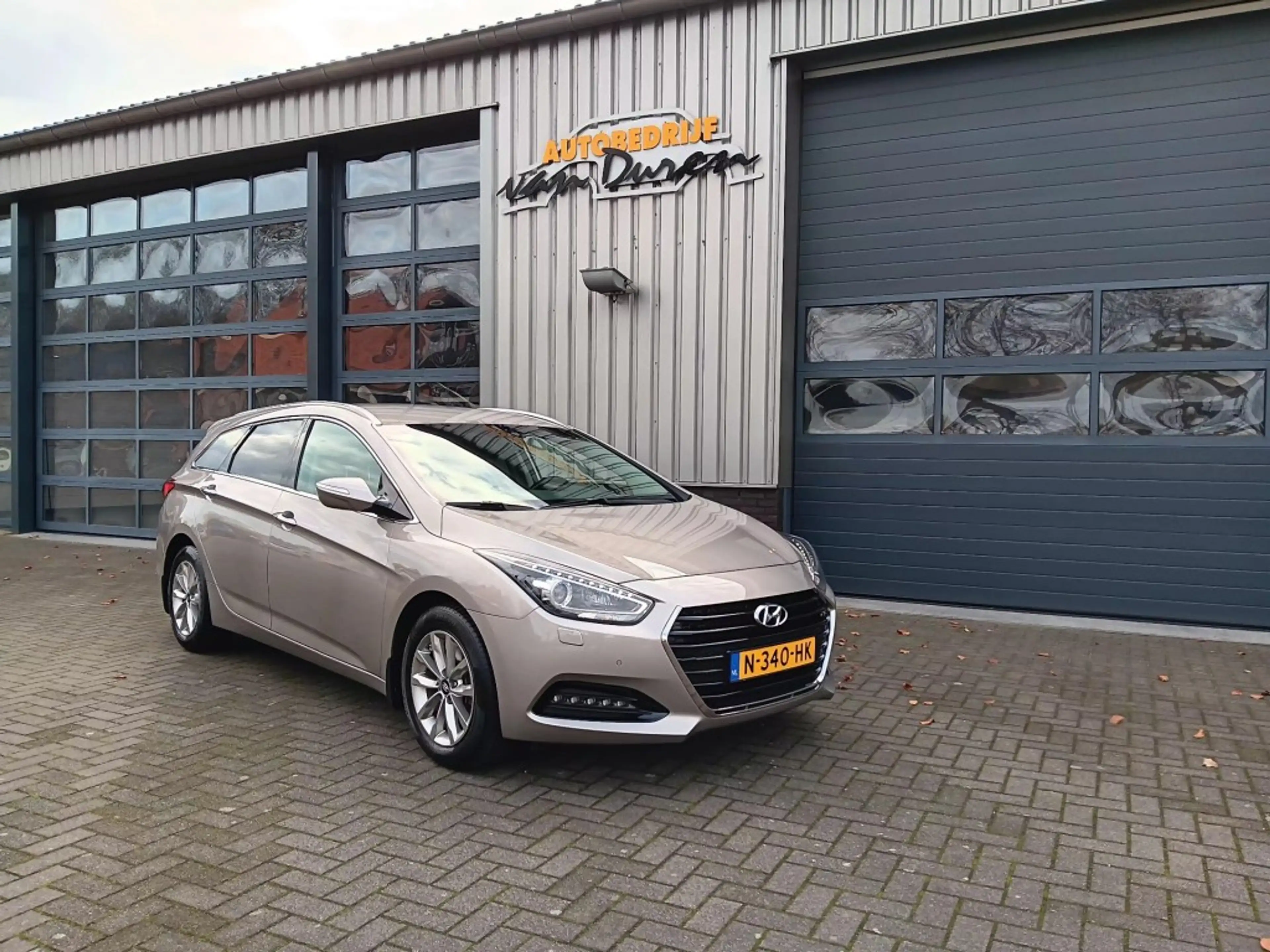 Hyundai i40 Wagon 1.6 GDI Business Edition  Cruise/Clima PDC v — photo 2