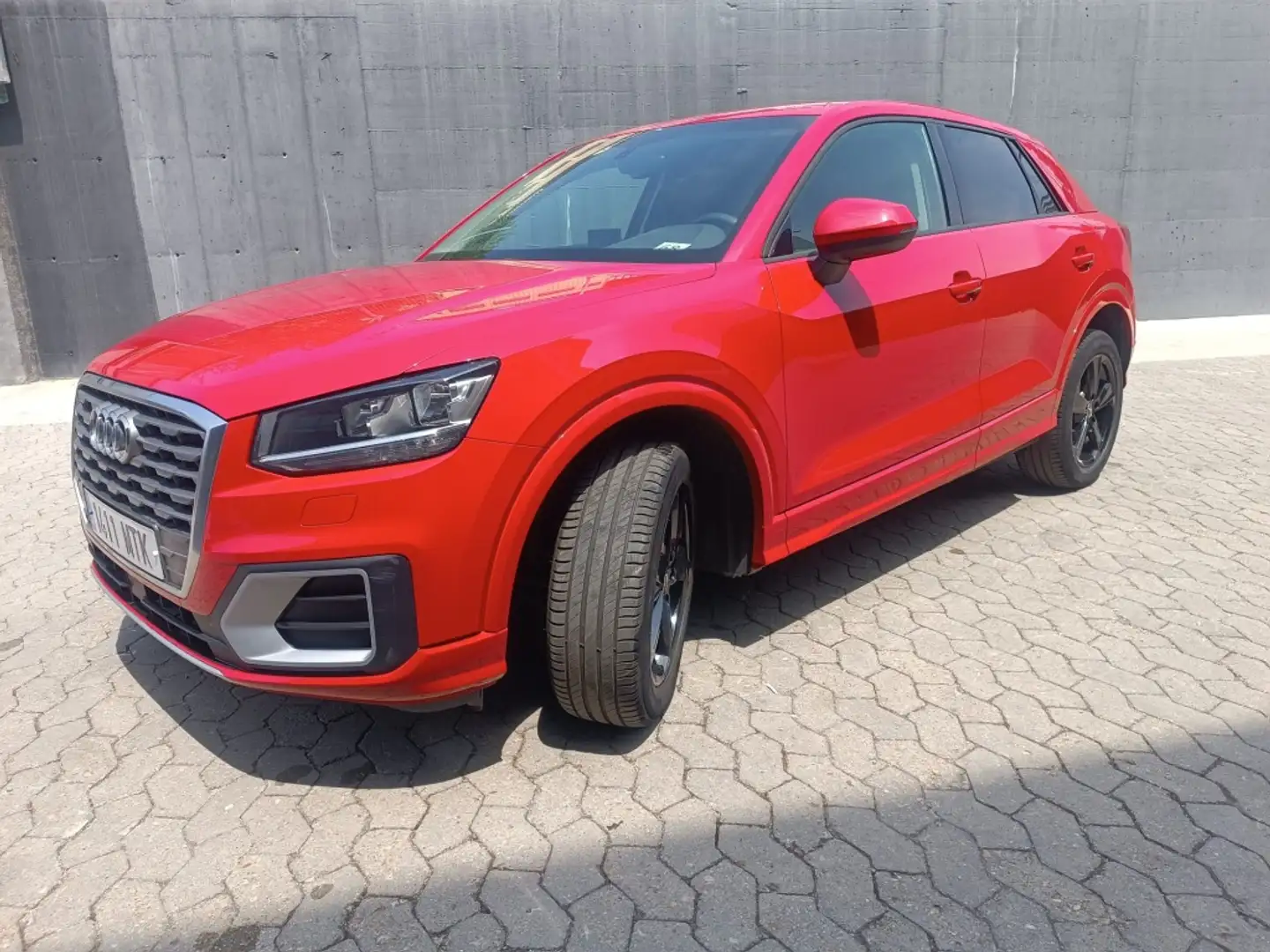 Audi Q2 1.4 TFSI COD Sport edition 110kW Rojo - 2