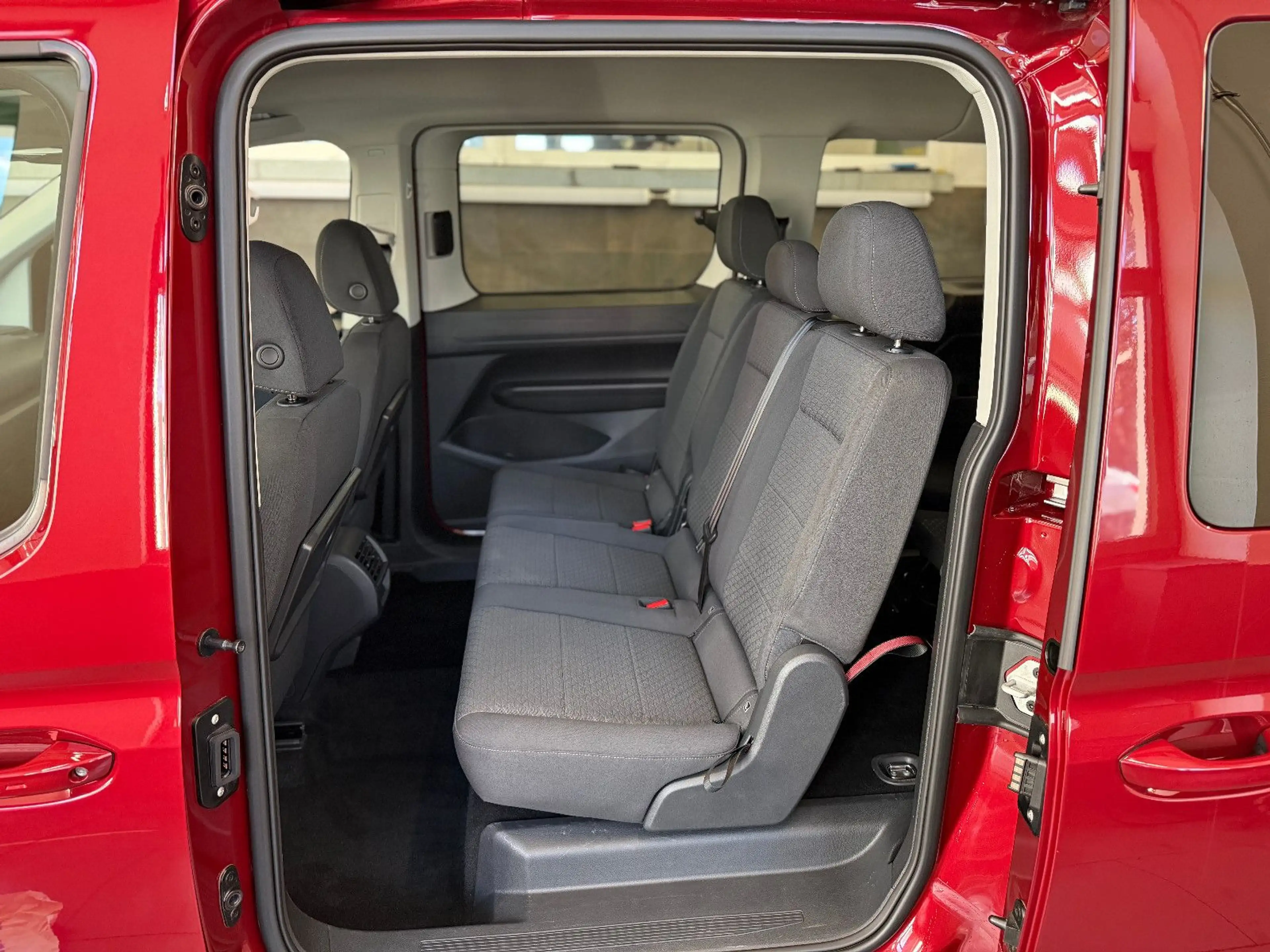 Ford Grand Tourneo 5 J. Garantie 7 Sitze NAVI AHK ACC — photo 10