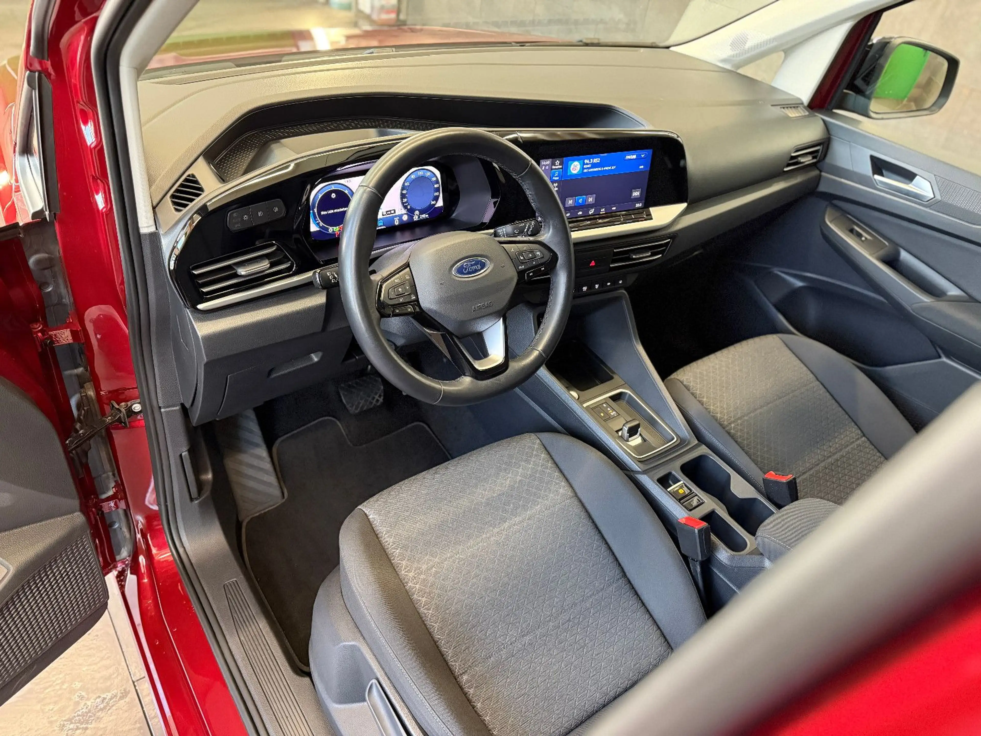 Ford Grand Tourneo 5 J. Garantie 7 Sitze NAVI AHK ACC — photo 4