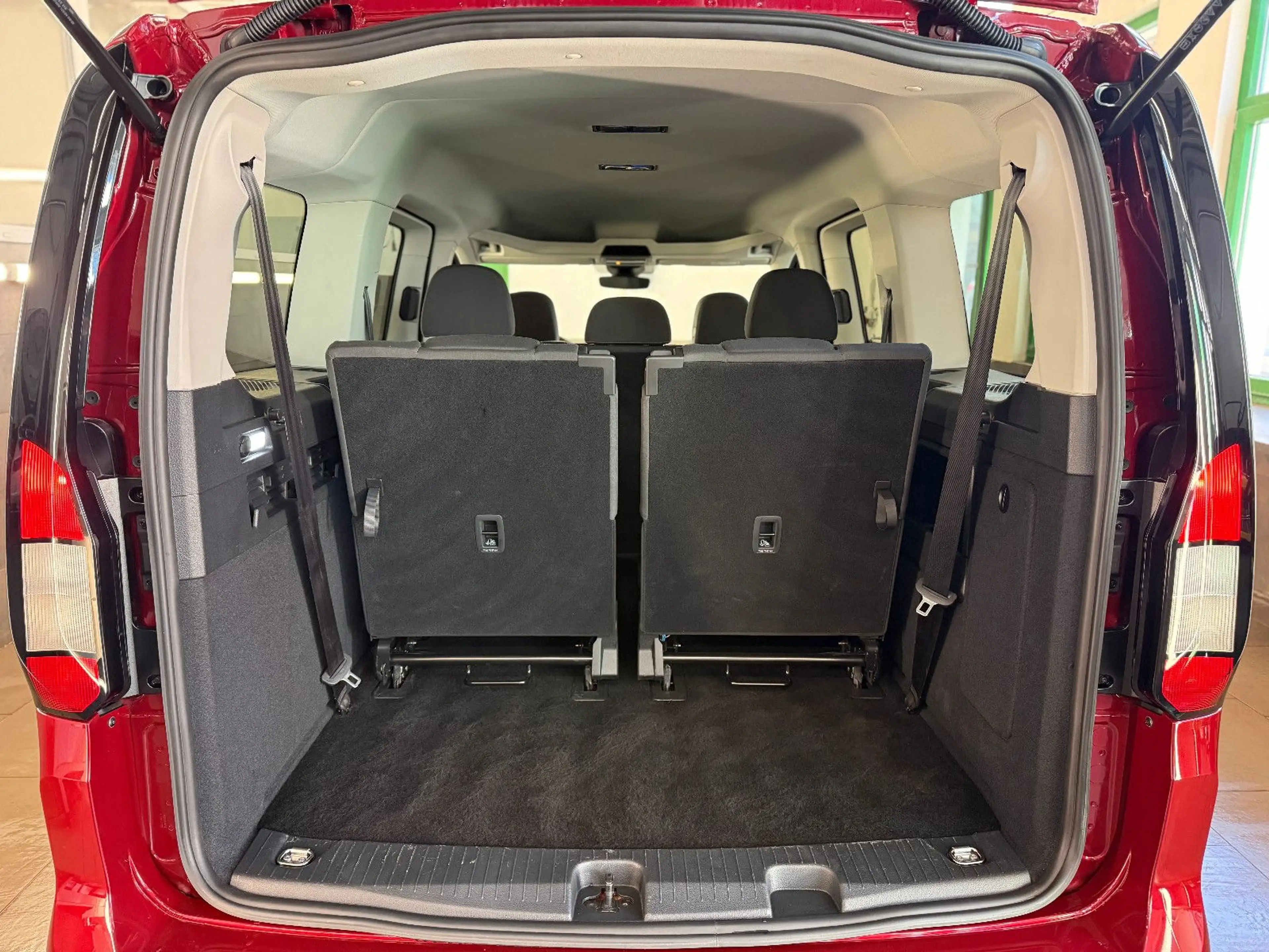 Ford Grand Tourneo 5 J. Garantie 7 Sitze NAVI AHK ACC — photo 13