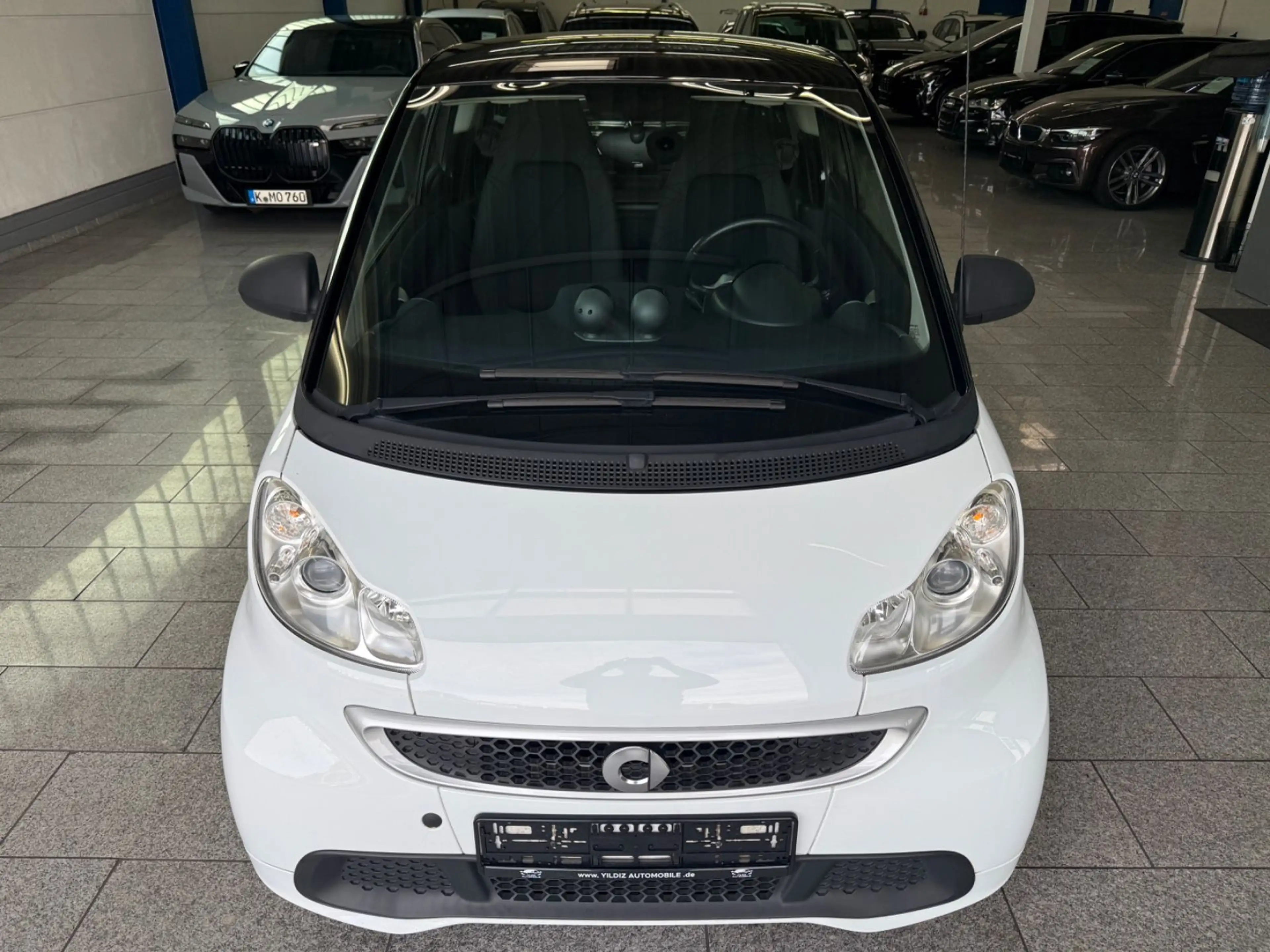 smart forTwo 1.0 MHD*AUTO*SERV*PANO*SHZ*CARPL*NAV*SOUN — photo 3