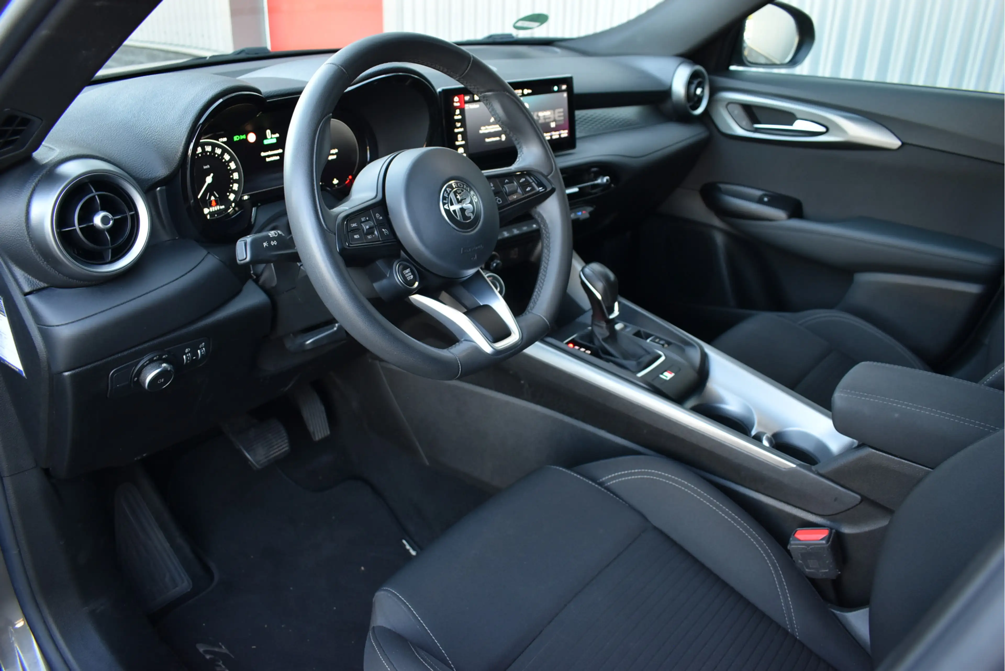 Alfa Romeo Tonale 1.5T Hybrid Super Cruise control, Carplay — photo 7