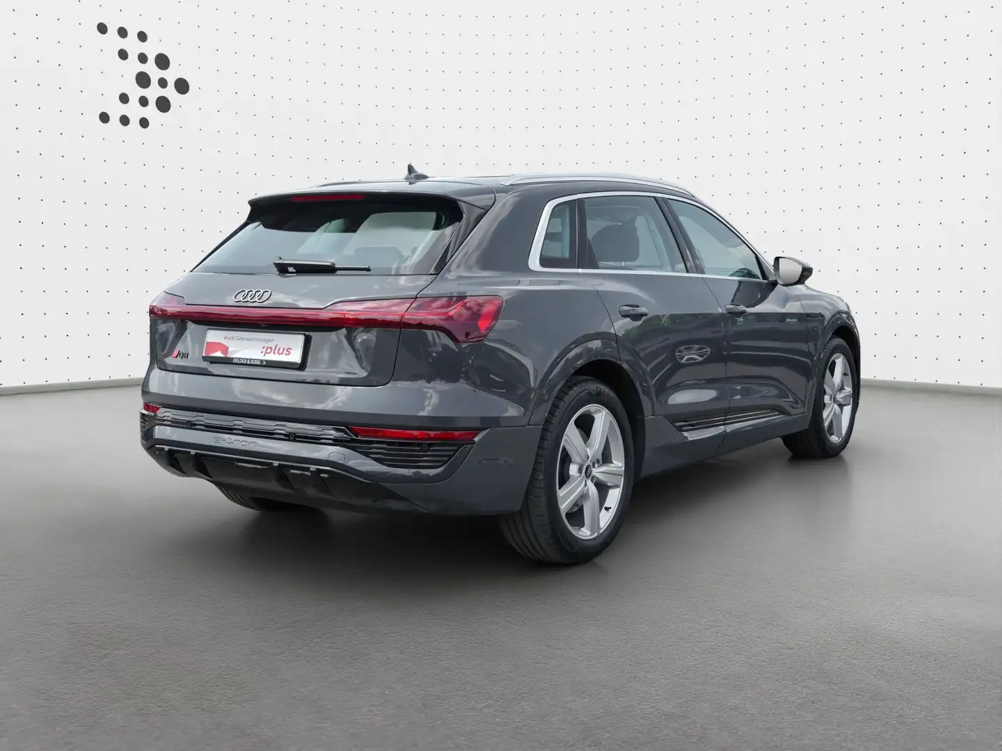 Audi Q8 e-tron 50 qu. S line Matrix*Virtual*Phonebox Grau - 2