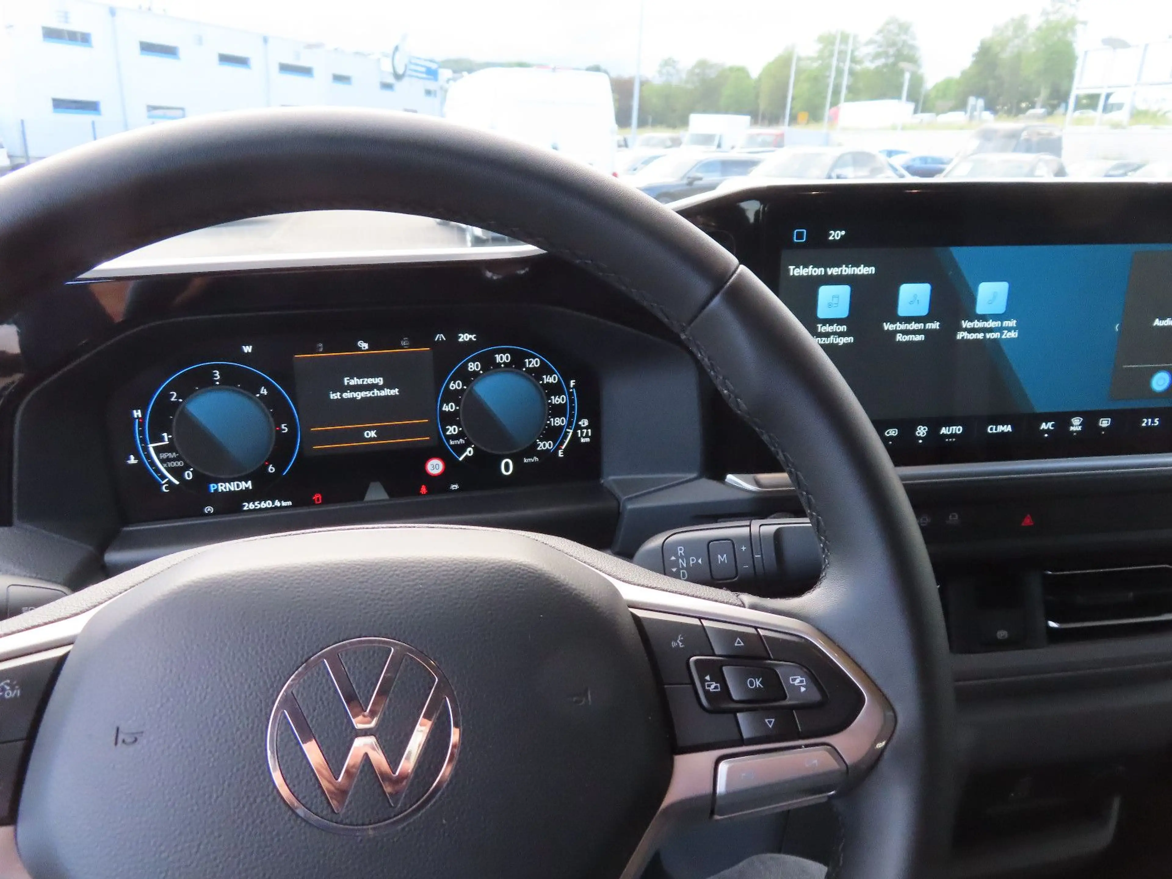 Volkswagen T7 Caravelle 2.0 TDI Life LR DSG AHK — photo 10