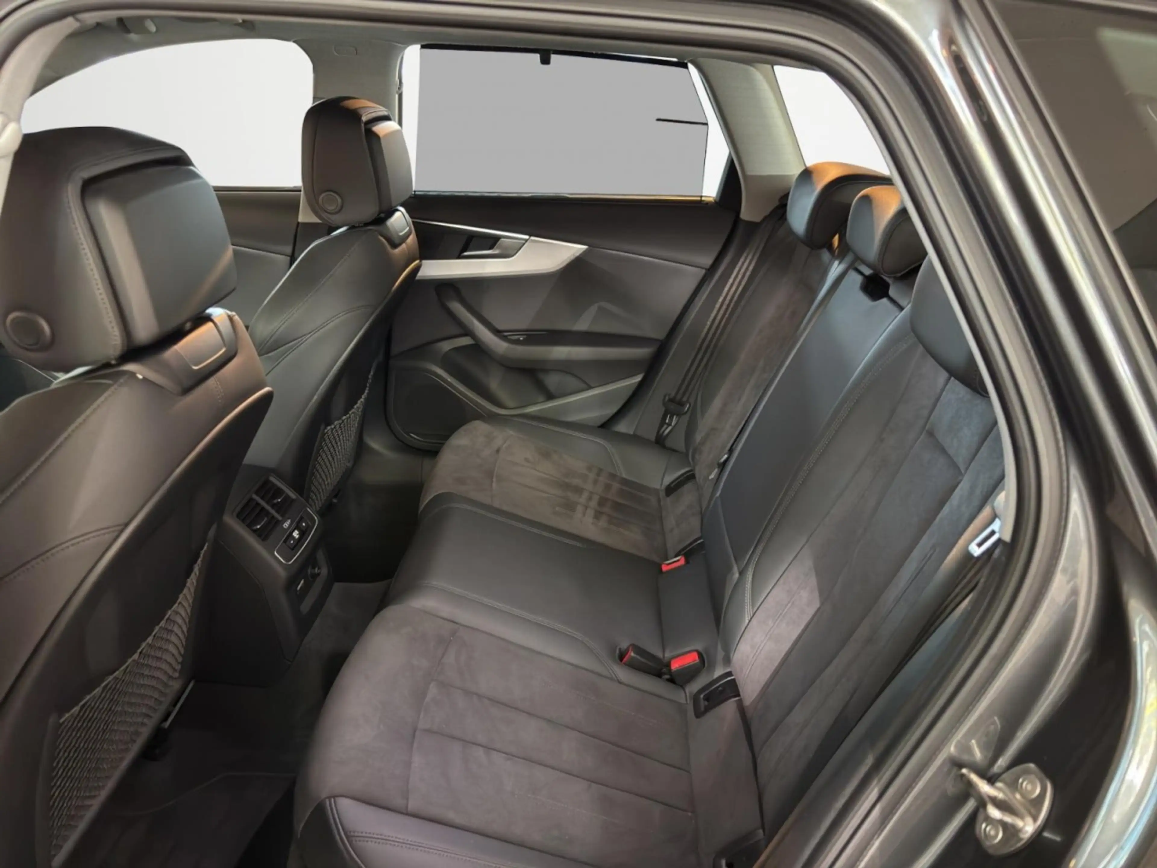 Audi A4 Avant 40 TDI S line Klima Navi Rückfahrkamera — photo 11