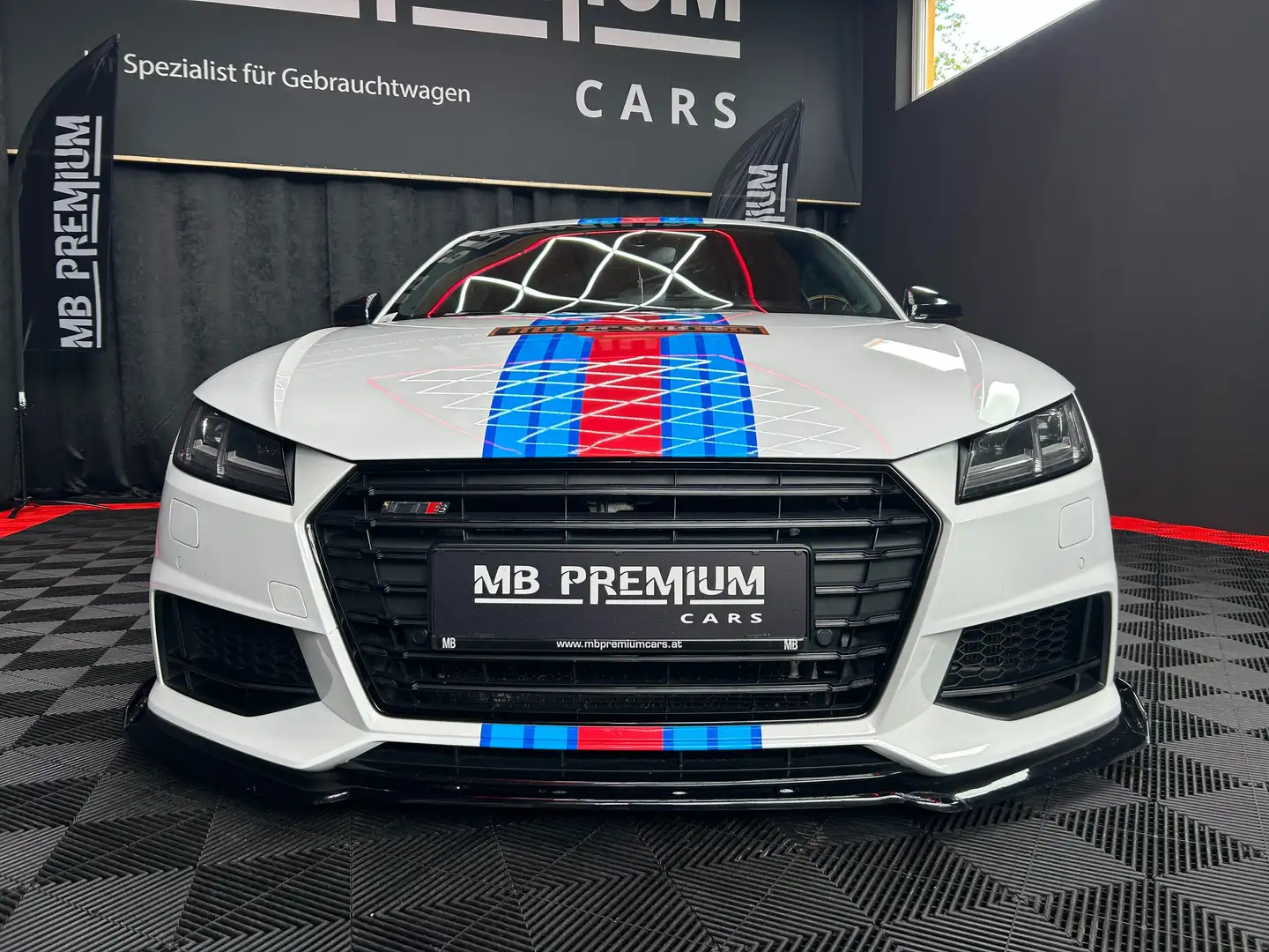 Audi TT TTS Coupe 2.0 TFSI quattro Weiß - 2