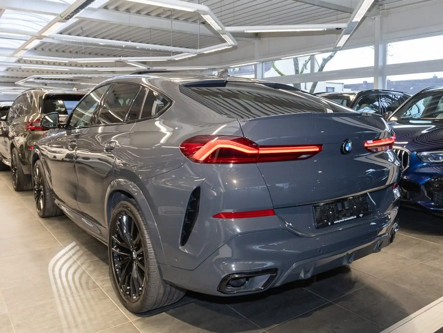 BMW X6 xDrive40d M Sportpaket Head-Up HK HiFi DAB Gris - 2