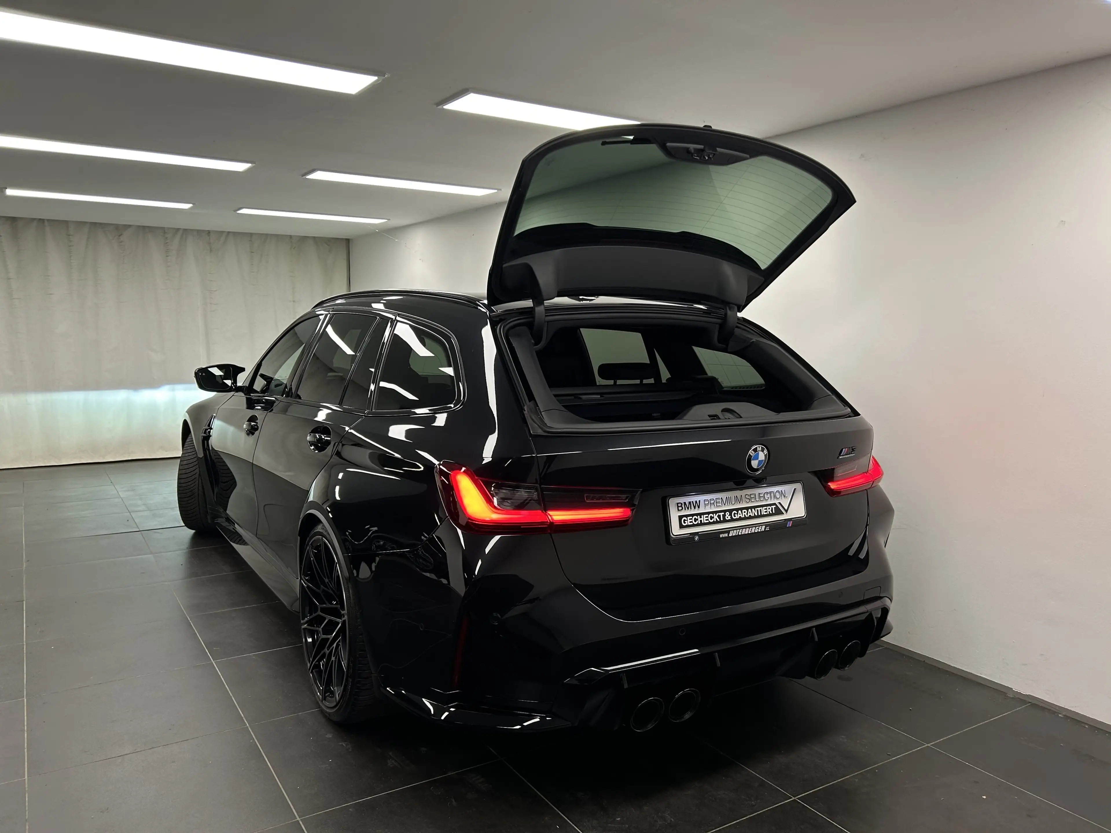 BMW M3 Competition M xDrive Touring Harman/Kardon Laser D — photo 11