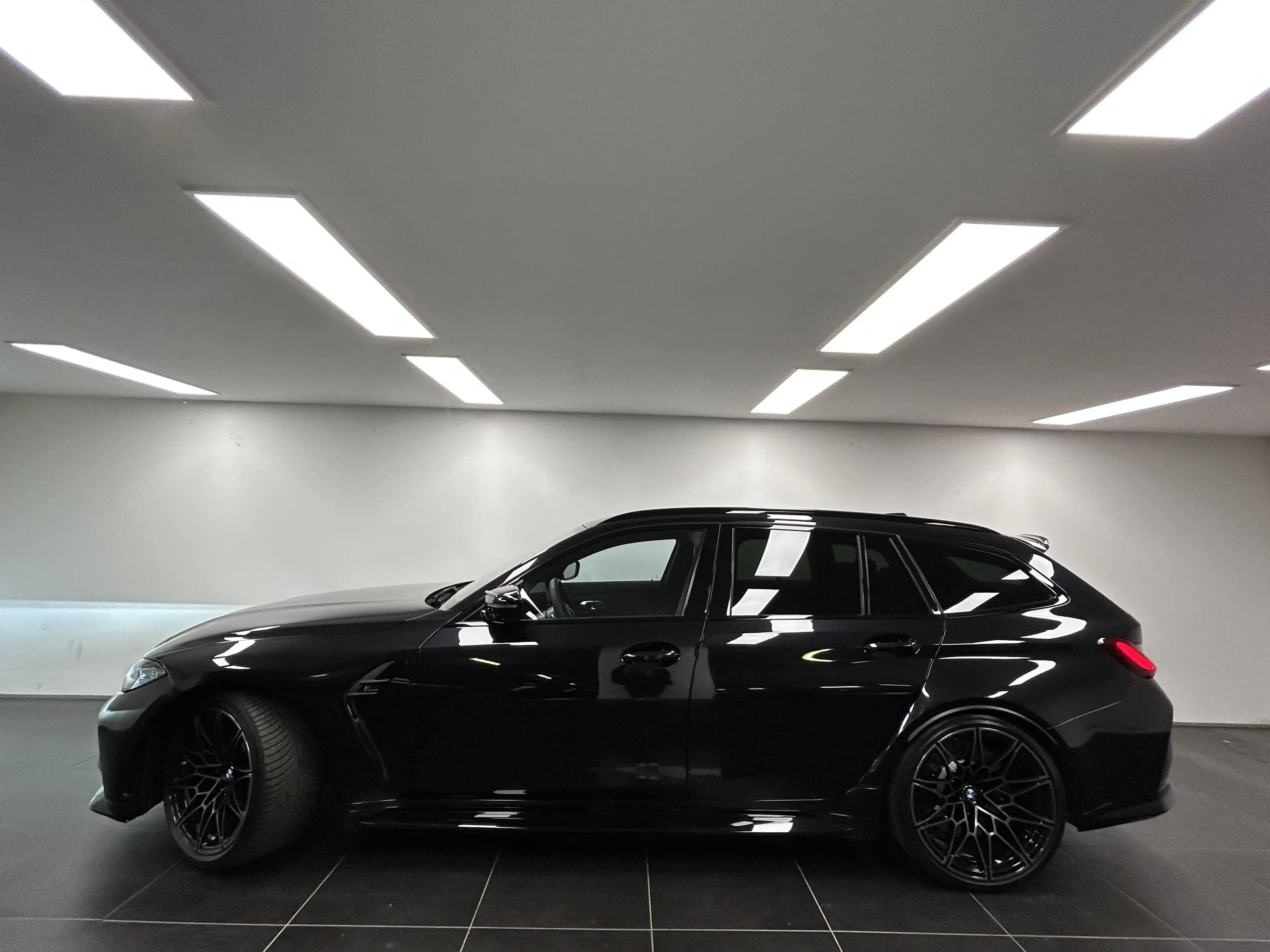 BMW M3 Competition M xDrive Touring Harman/Kardon Laser D — photo 2