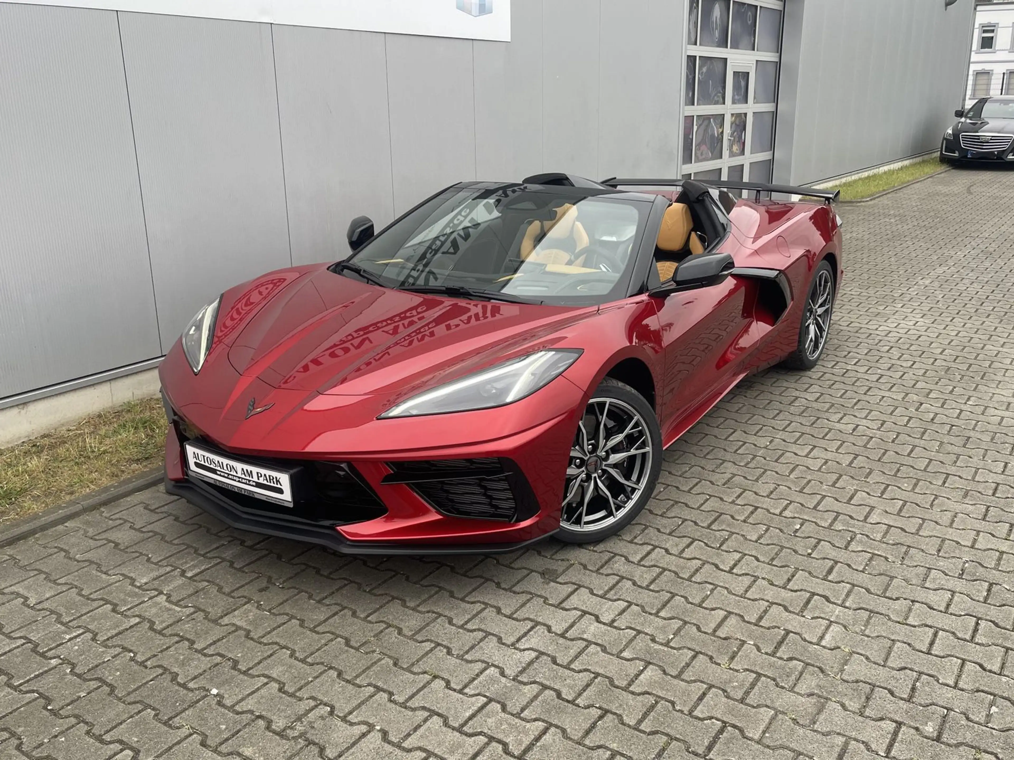 Corvette C8 Convertible 6.2 V8 3LT tactial red