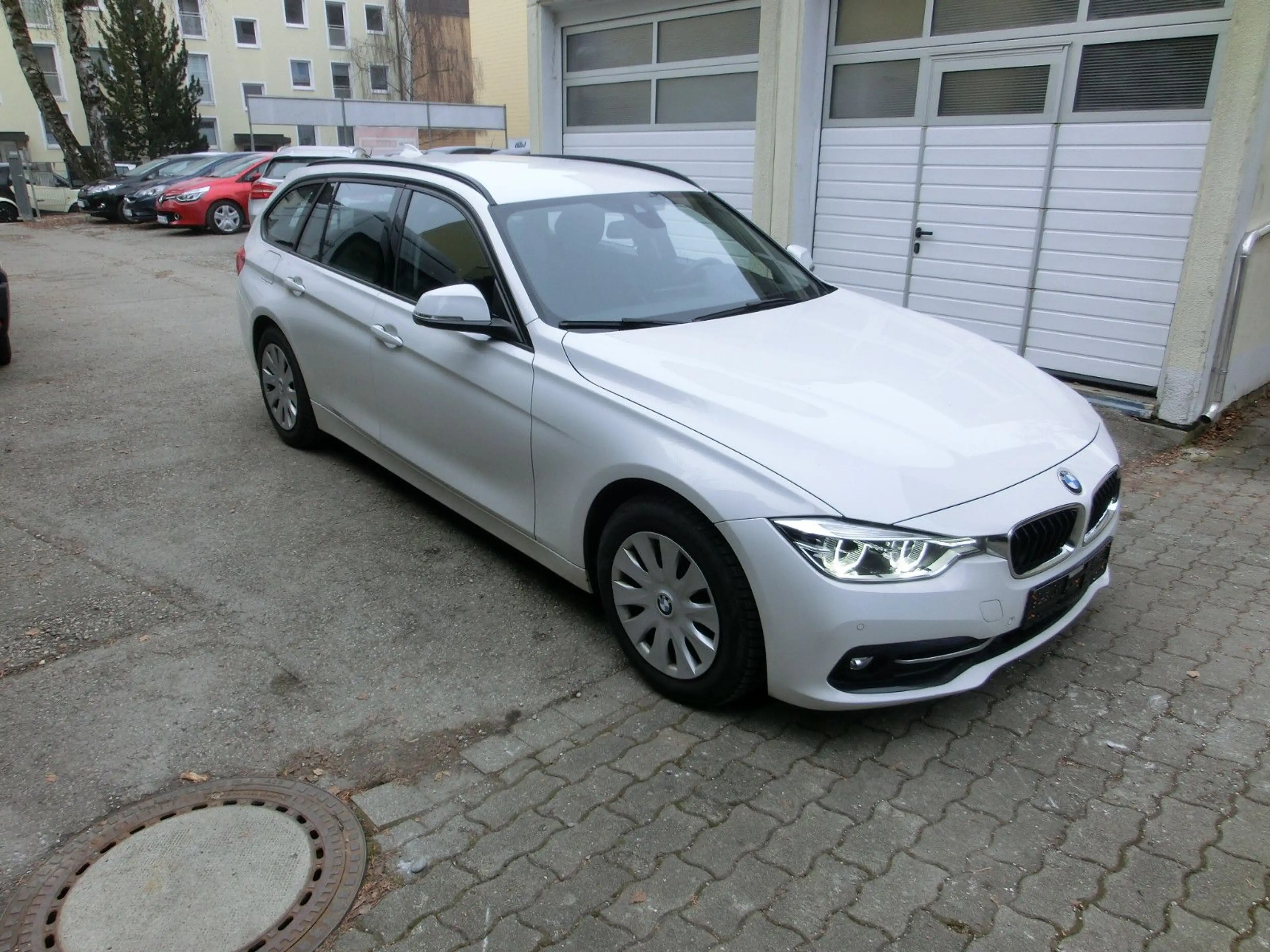 BMW 320 Touring Sport Line LED Scheinw. HeadUp