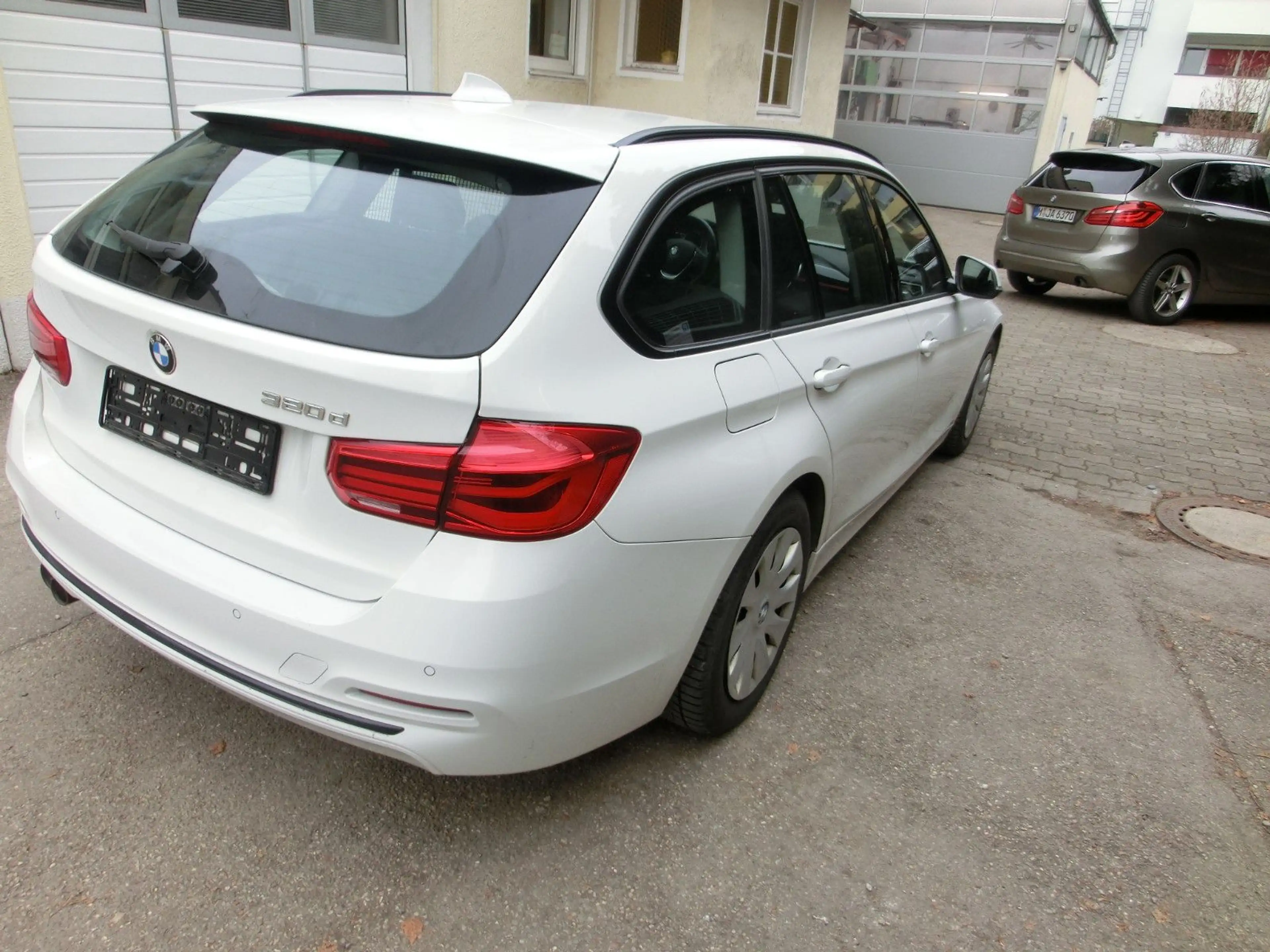 BMW 320 Touring Sport Line LED Scheinw. HeadUp — photo 8