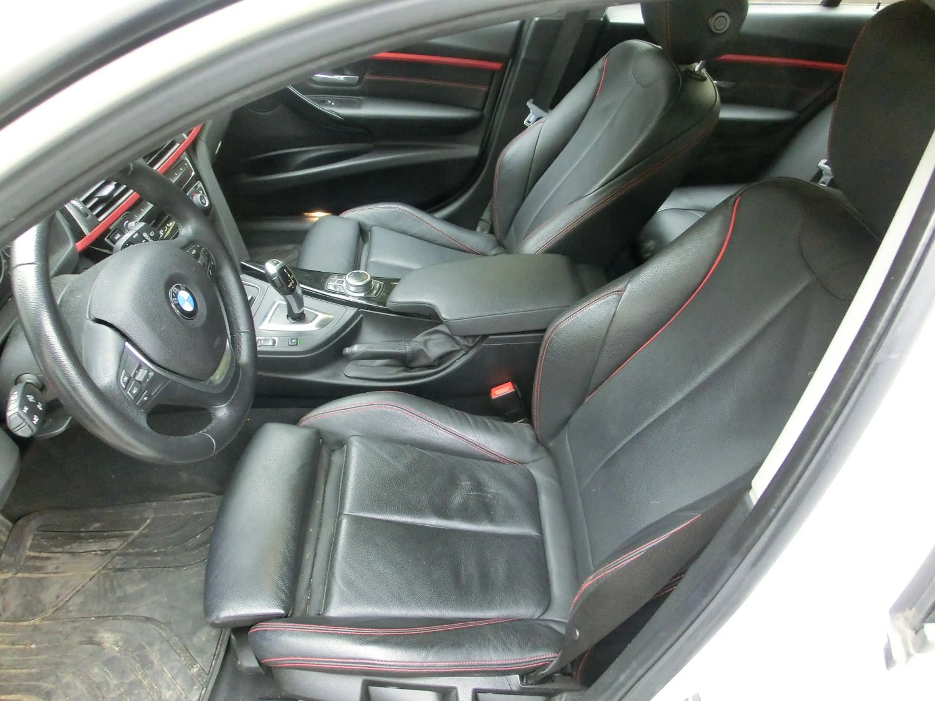 BMW 320 Touring Sport Line LED Scheinw. HeadUp — photo 20