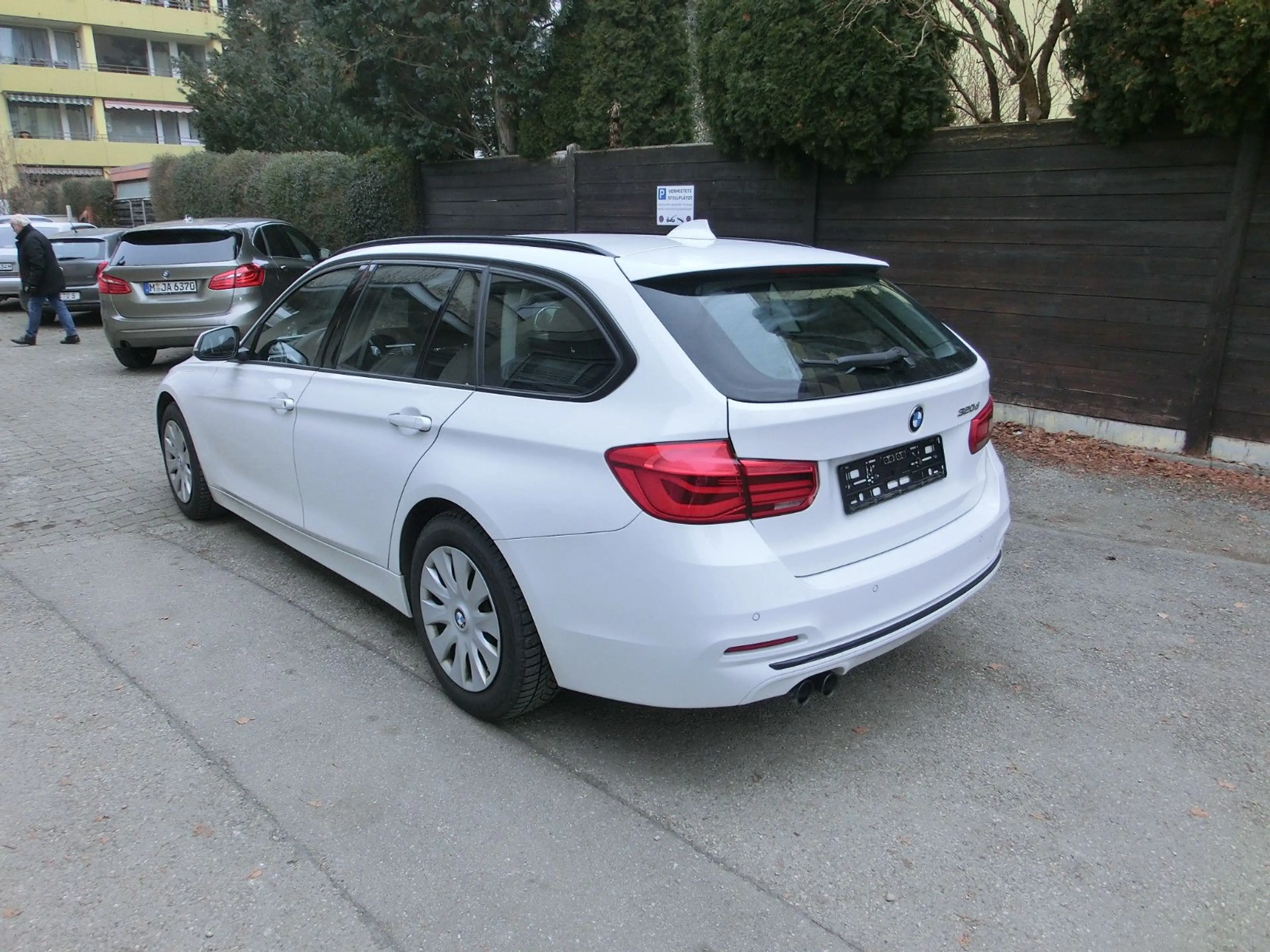 BMW 320 Touring Sport Line LED Scheinw. HeadUp — photo 11