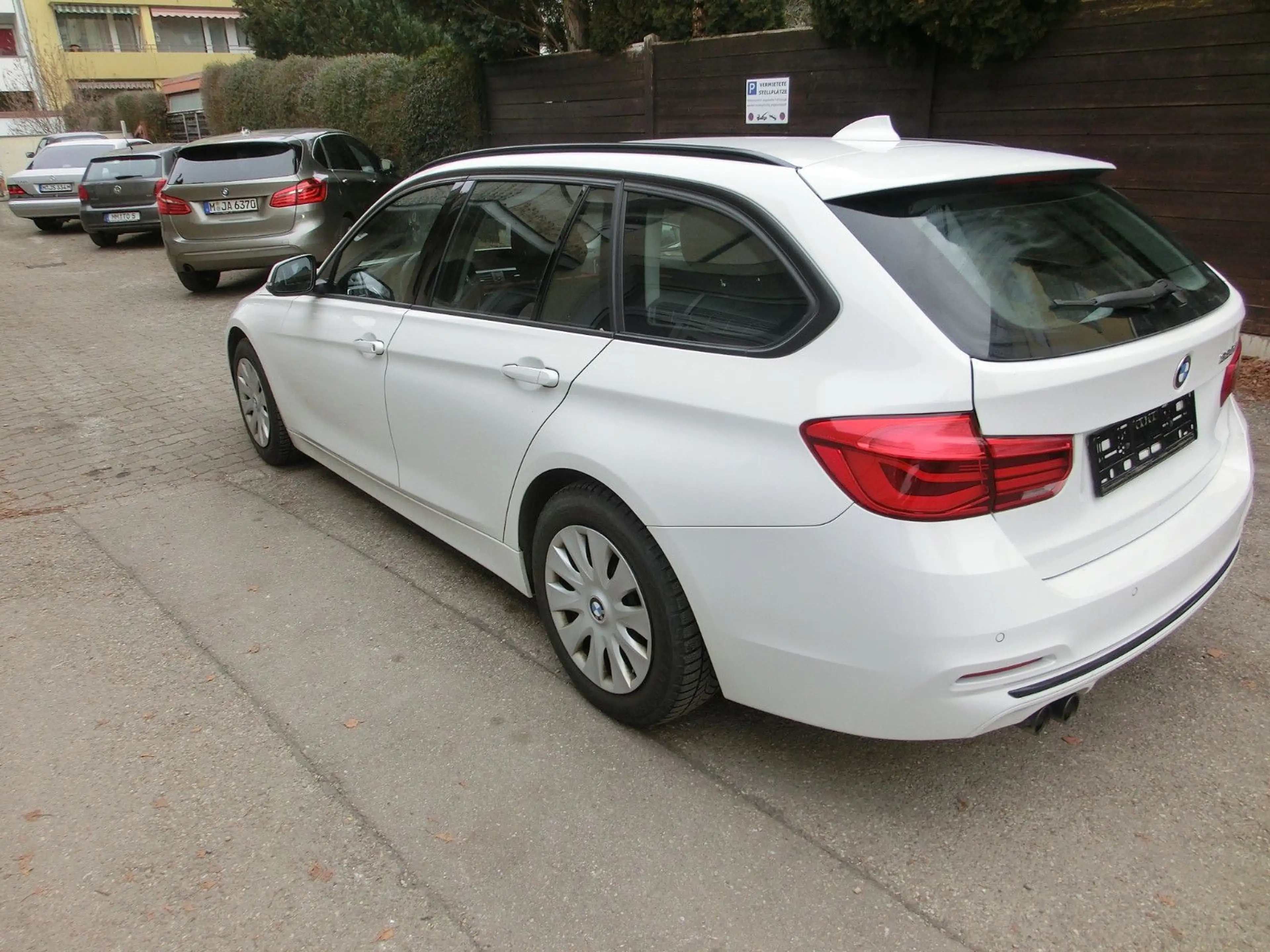 BMW 320 Touring Sport Line LED Scheinw. HeadUp — photo 9