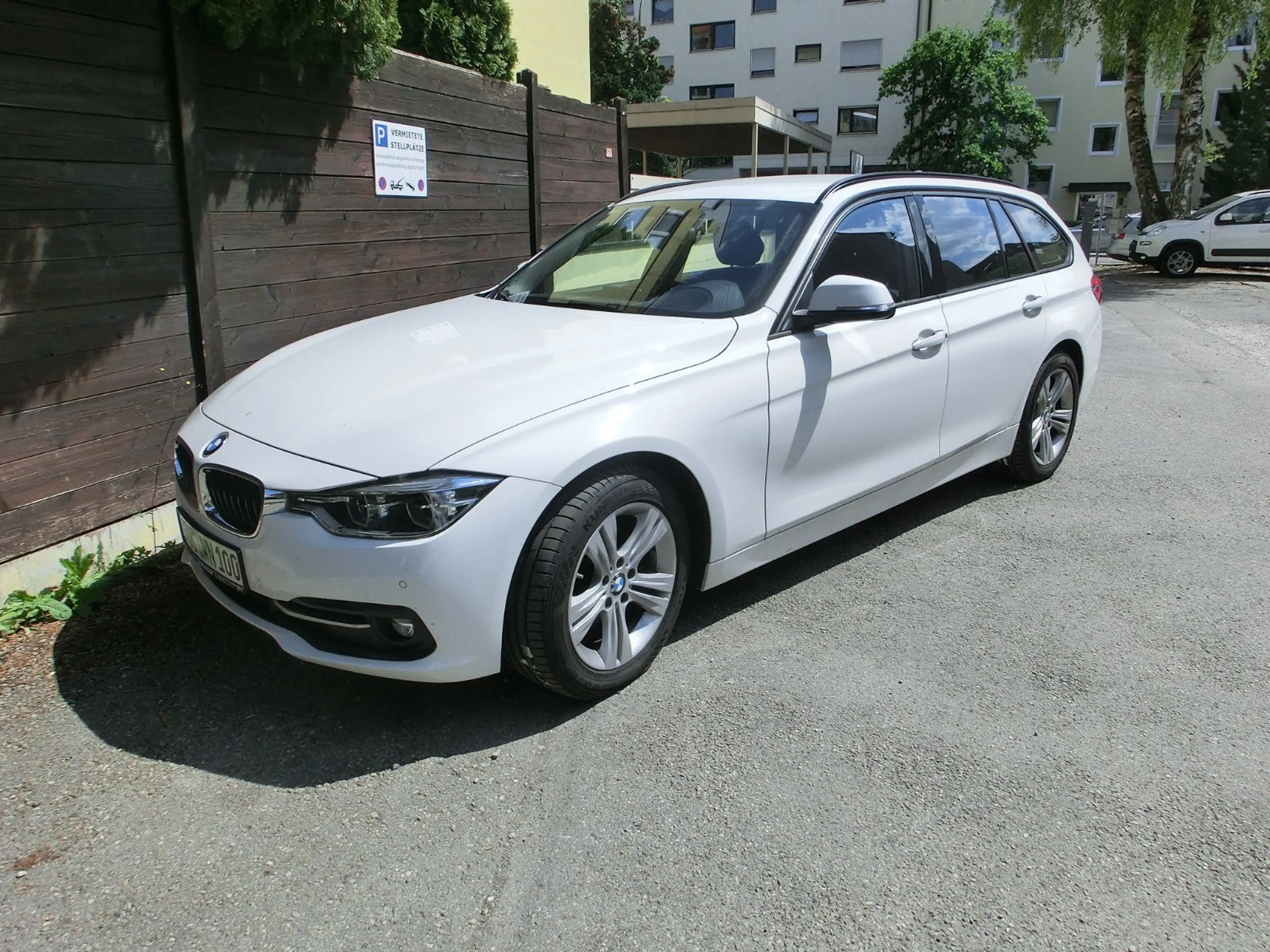 BMW 320 Touring Sport Line LED Scheinw. HeadUp — photo 2